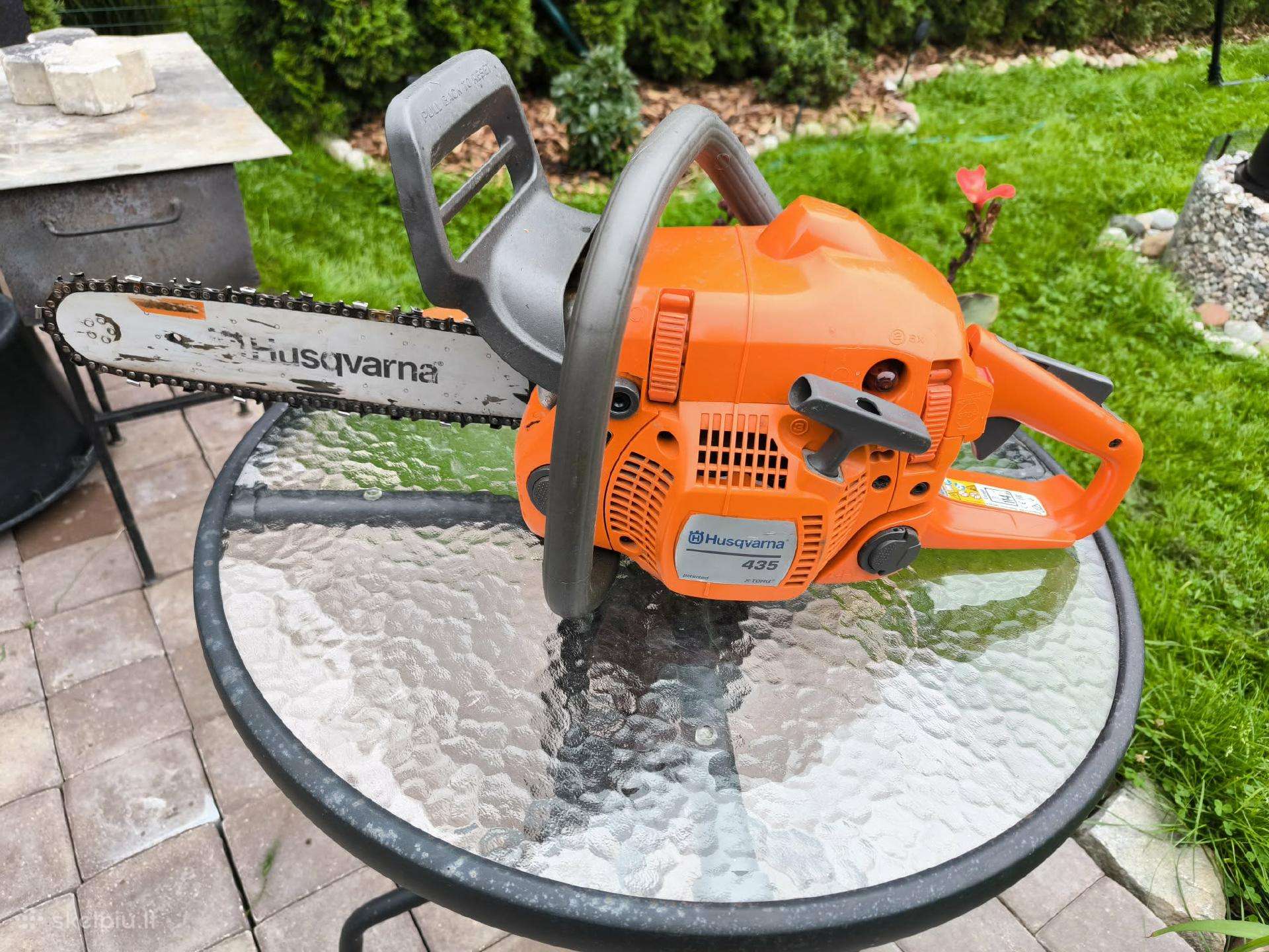 Husqvarna 435 benzininis grandininis pjūklas
