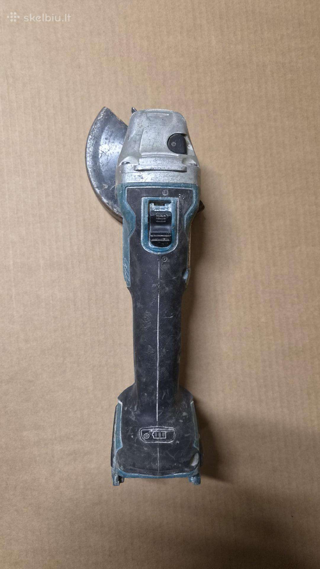 Makita bulgarkė Dga504