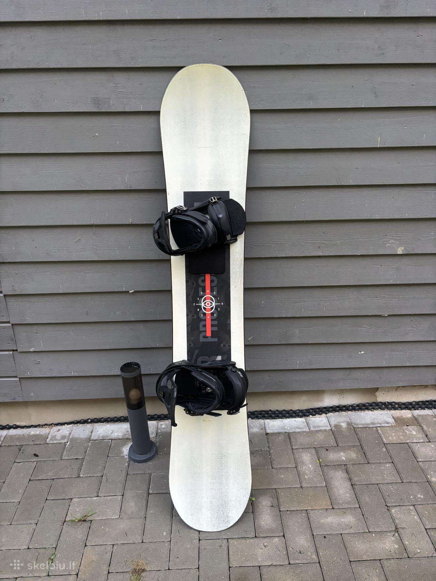 Burton 160cm su apkaustais
