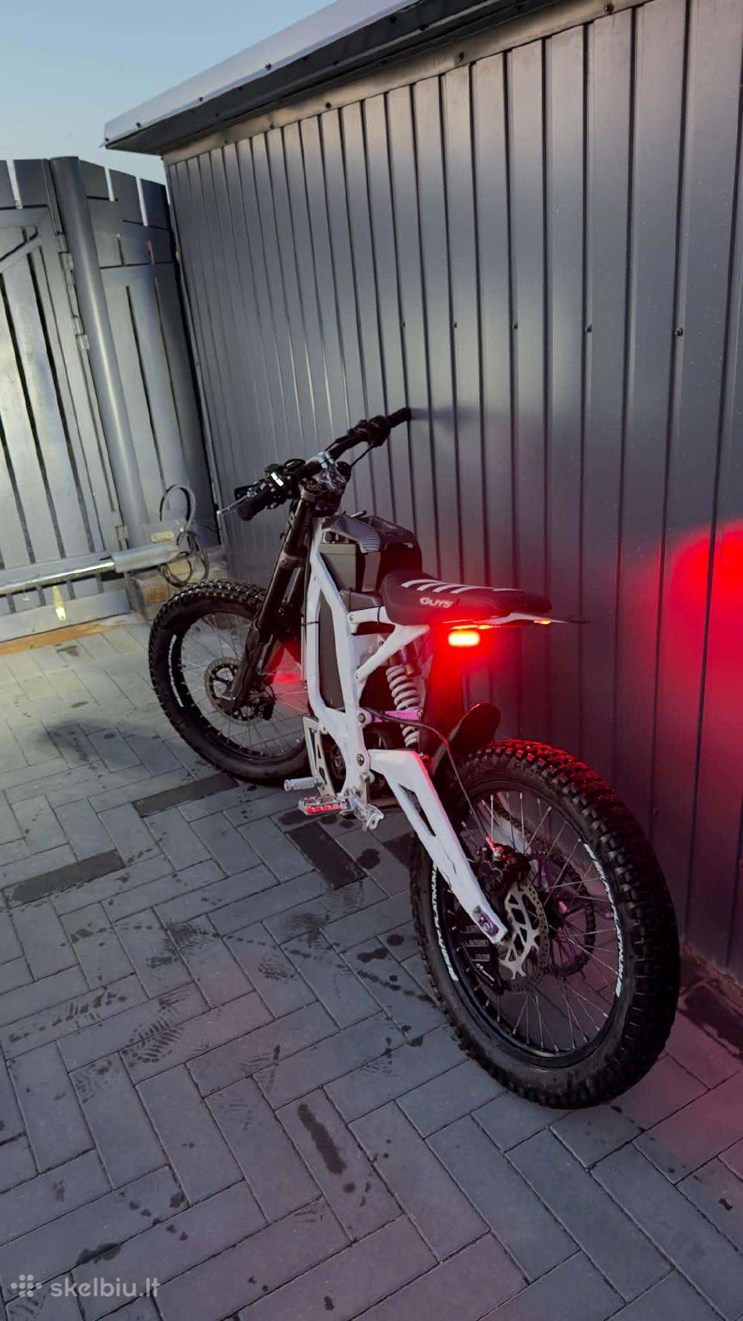 Sur-Ron Light bee X, enduro / adventure