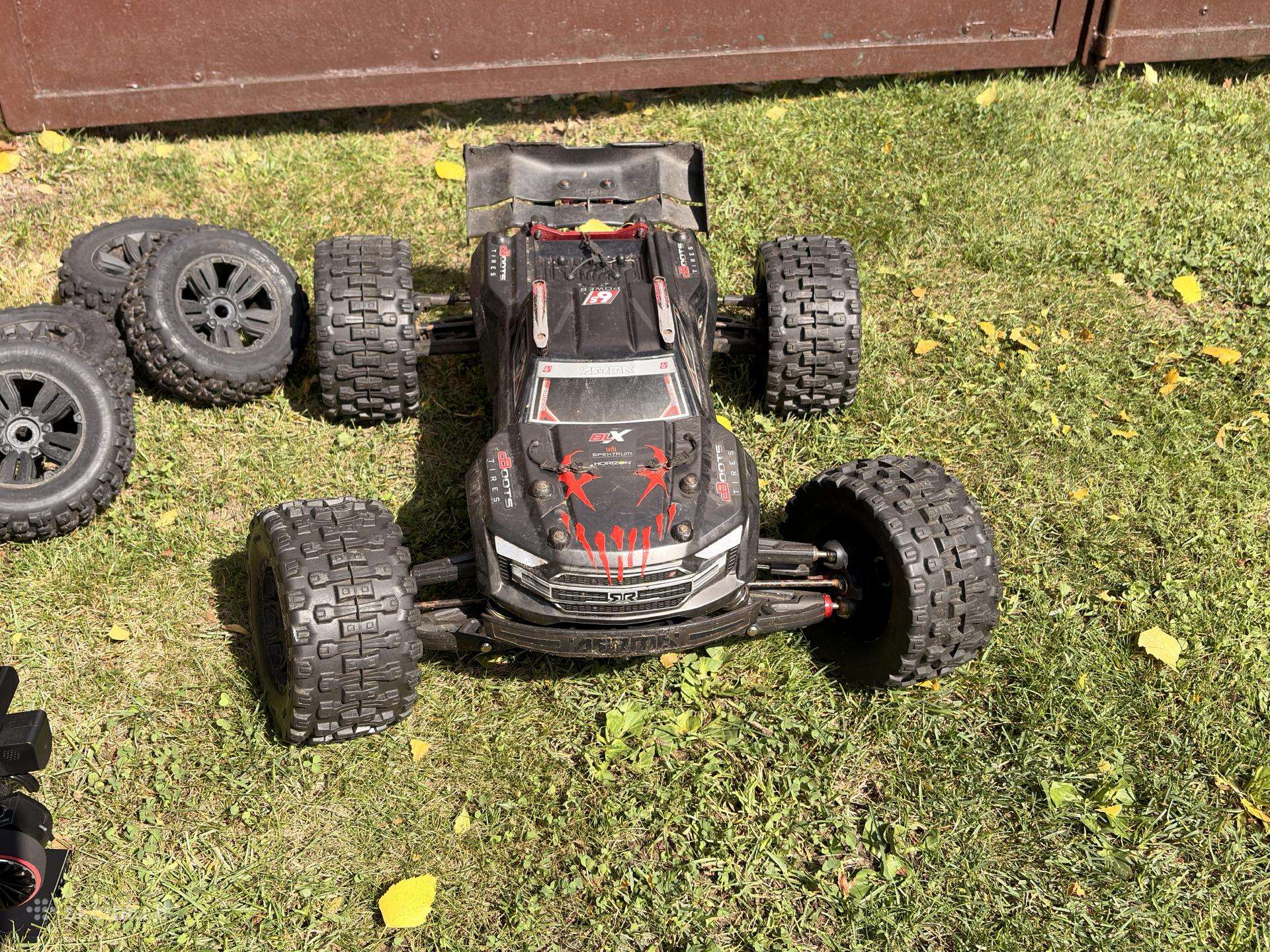 Arrma Kraton 6s Exb naujo modelio Esc ir variklis