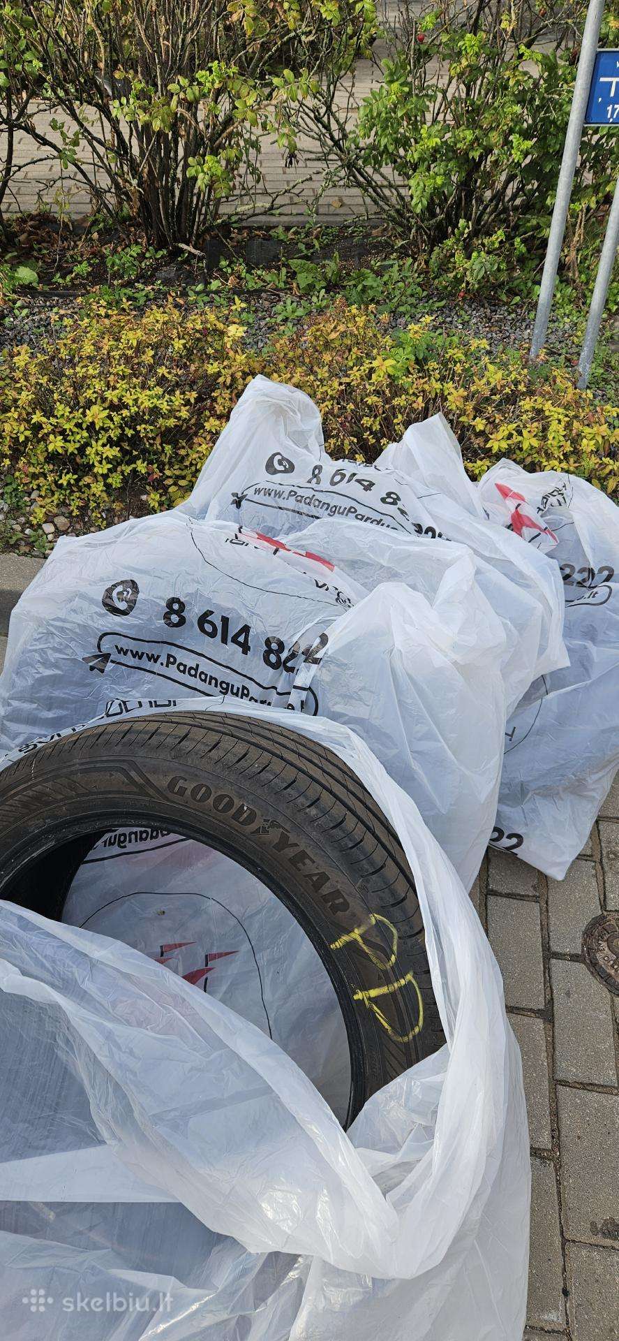 Goodyear, летние 215/55 R18