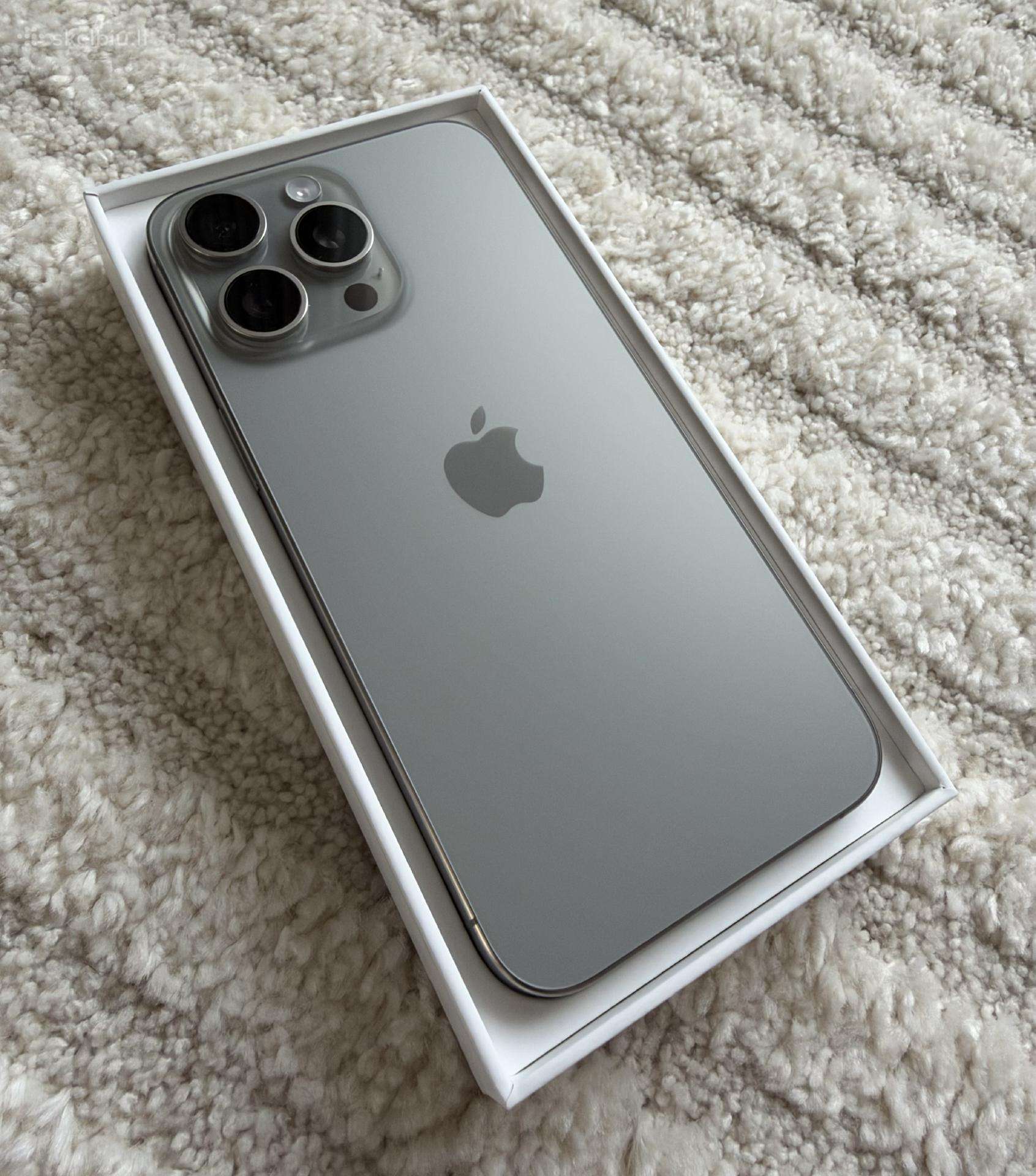 iPhone 15 Pro max 256gb Titanium