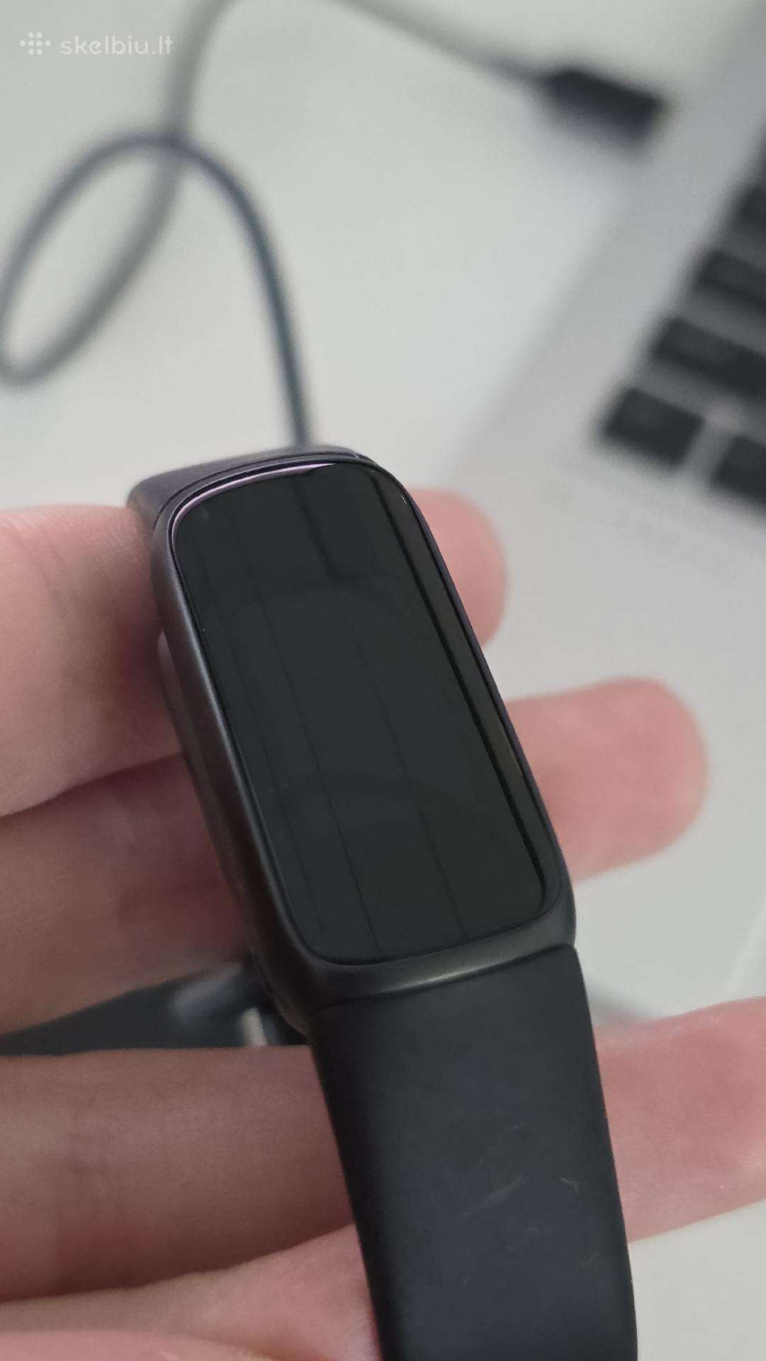 Fitbit Luxe