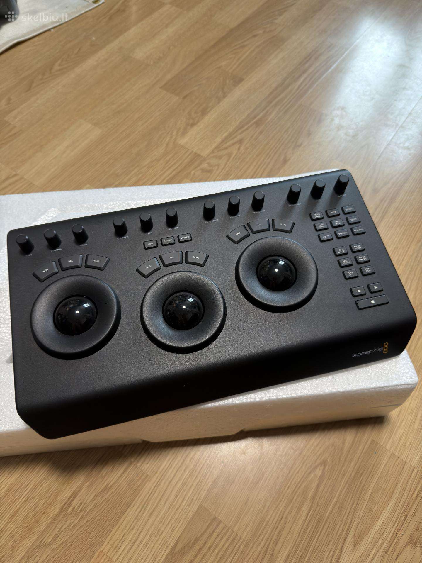 Blackmagic Davinci Resolve Micro Panele