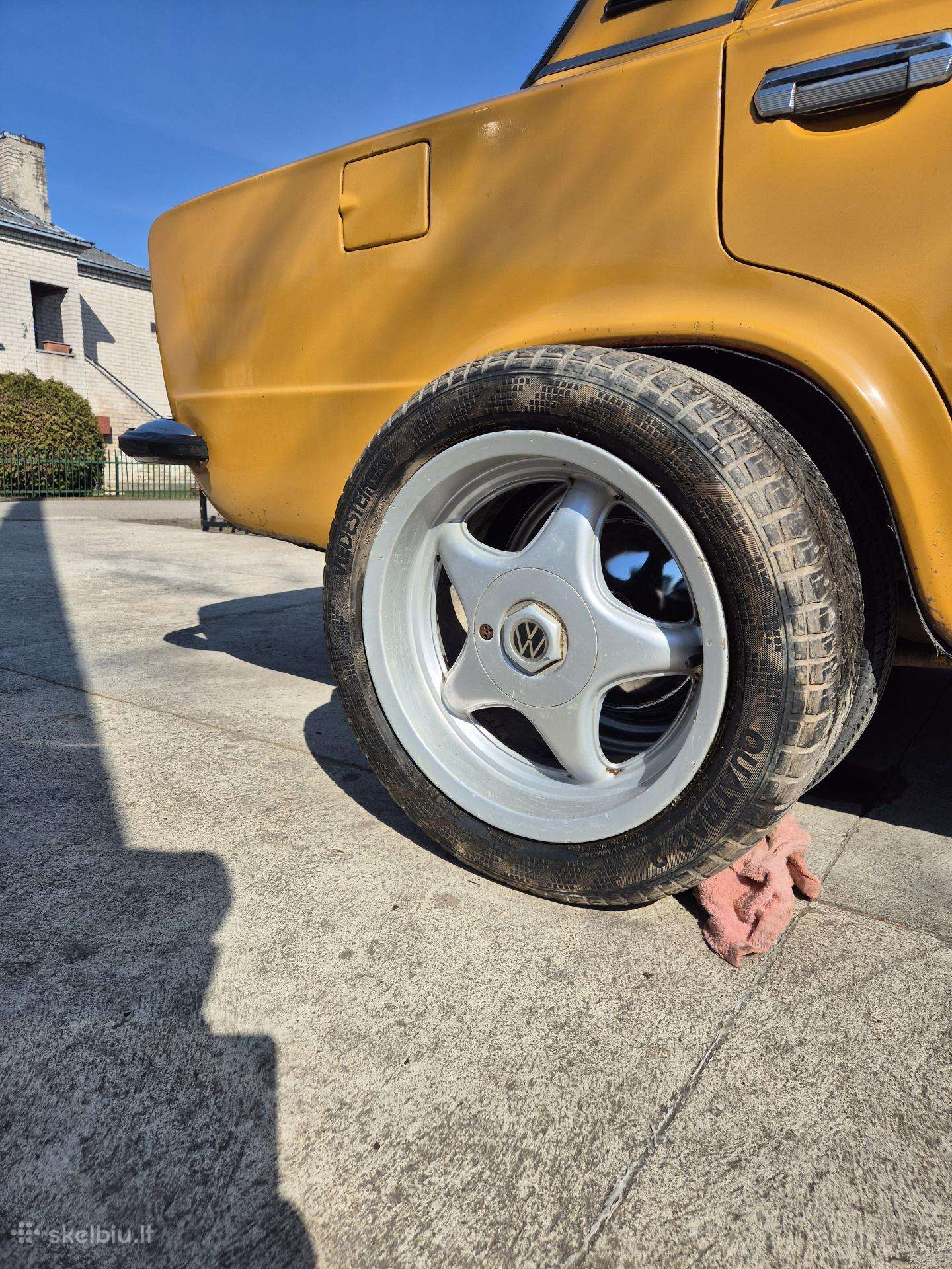 R15 VW