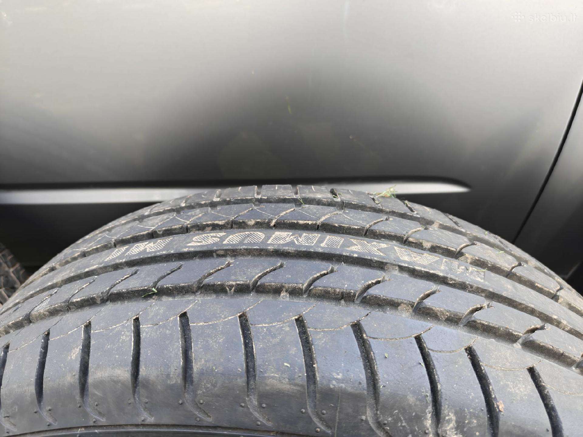 Maxtrek Maximus M1 M/s 215/65 R16 98h