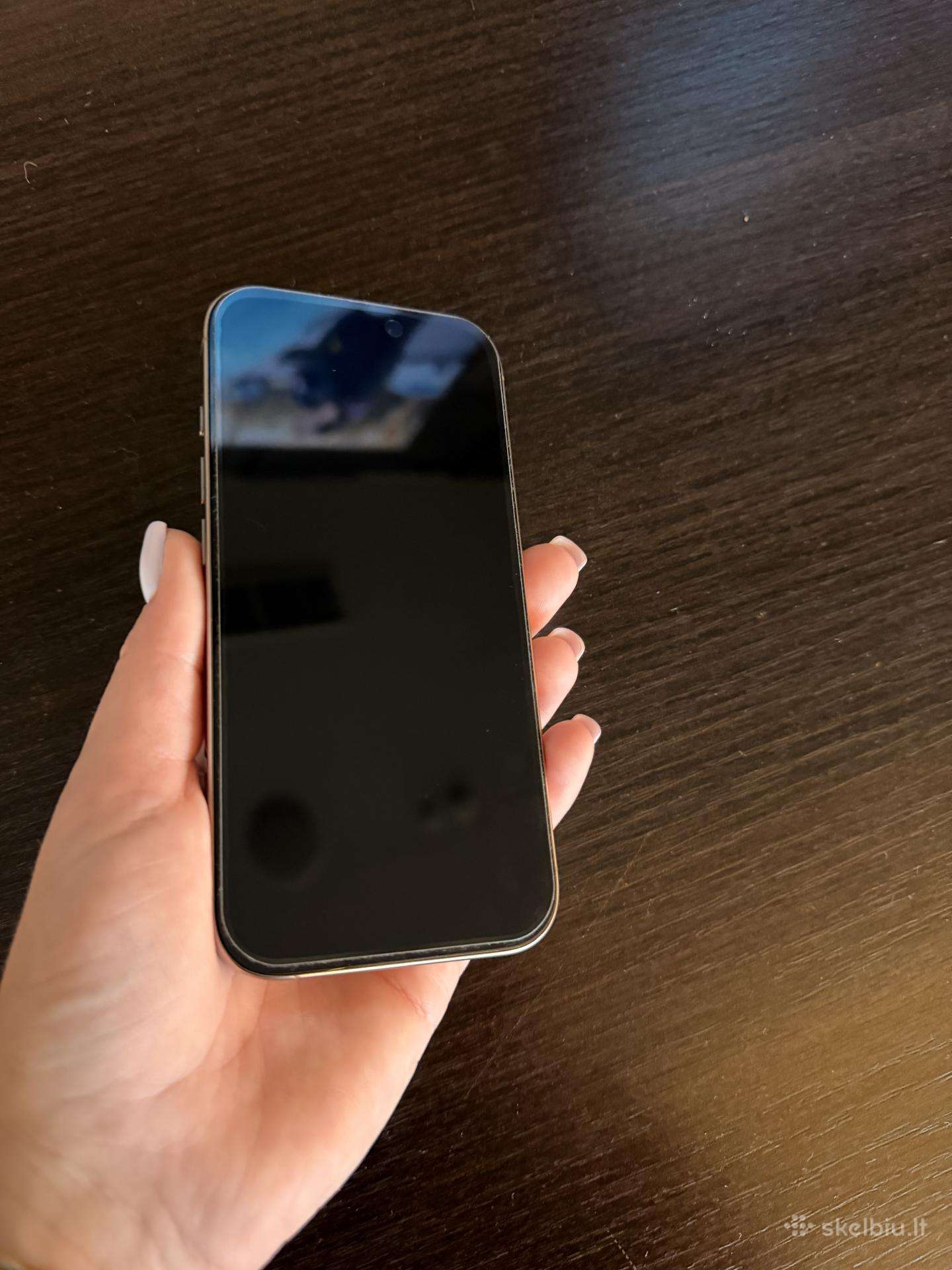iPhone 16 pro 256gb