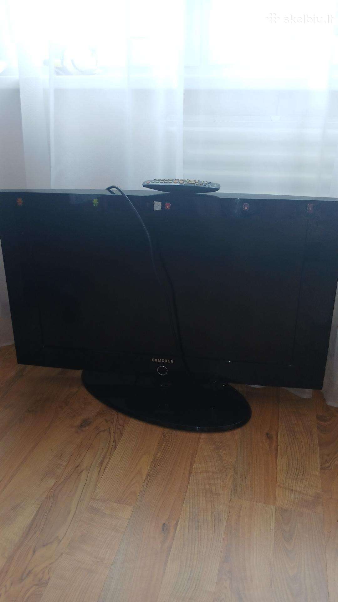 Atiduodu TV samsung su pultu,veikantis,81 cm