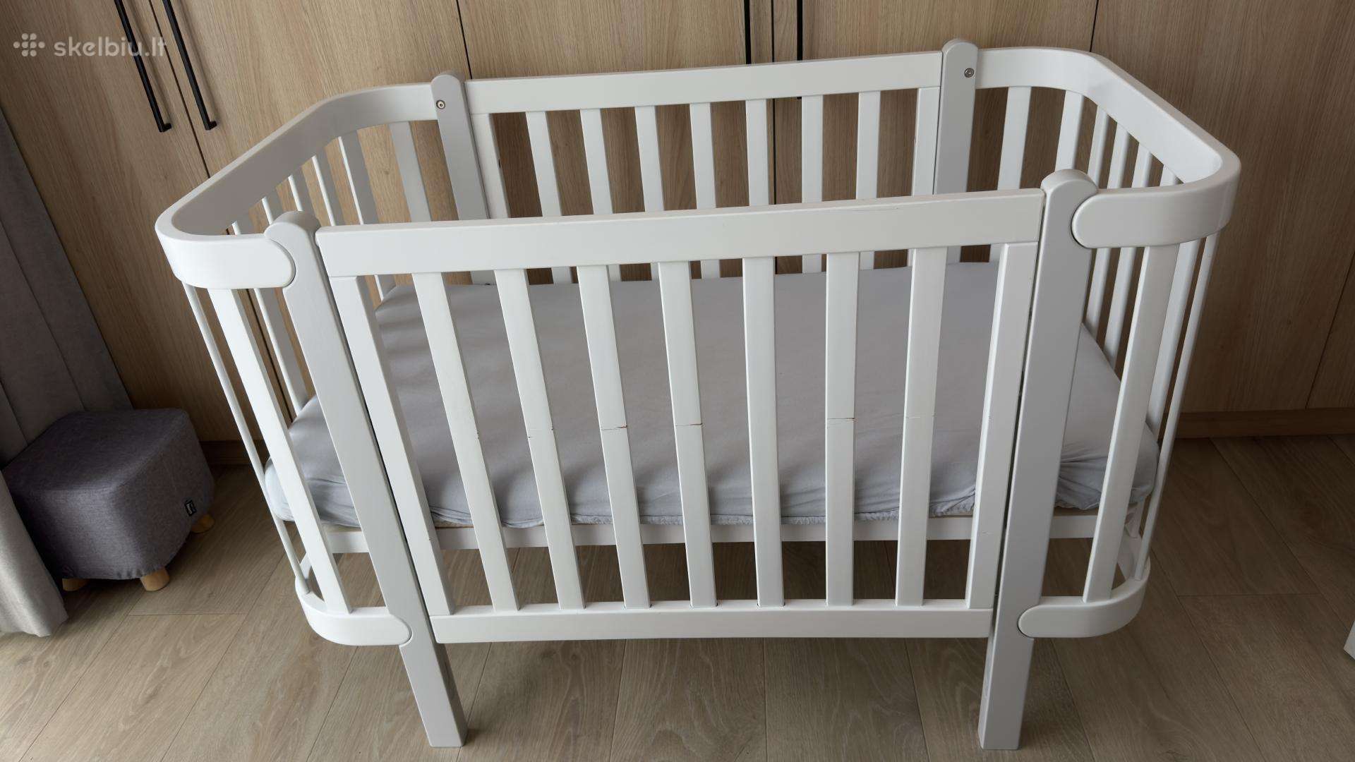 Parduodu kūdikio lovytę ir komodą