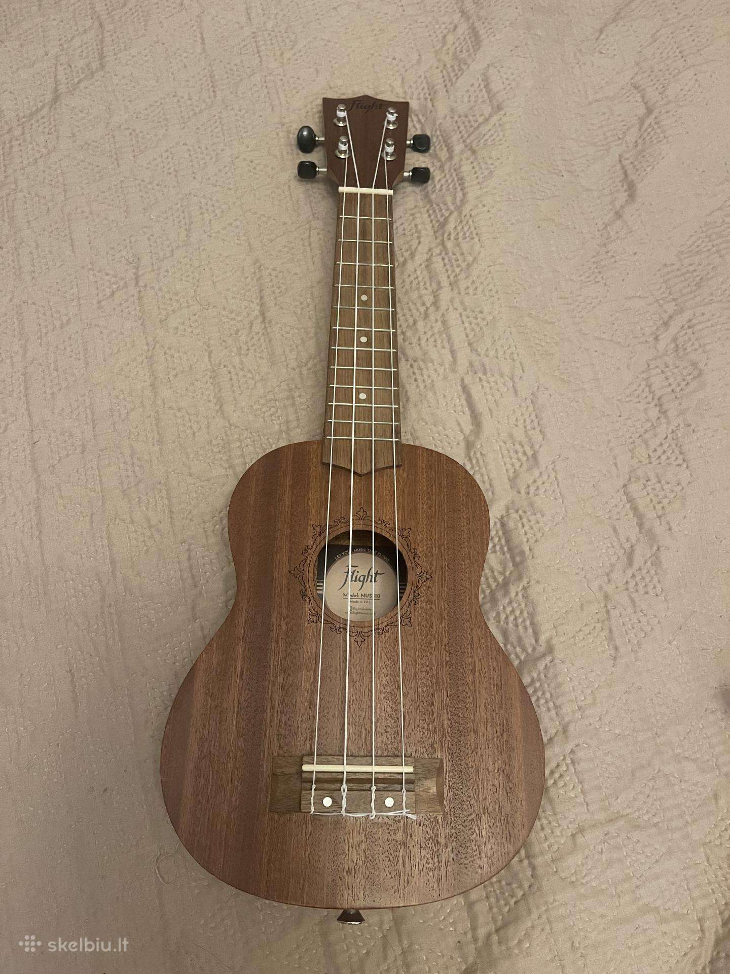 Flight ukulele