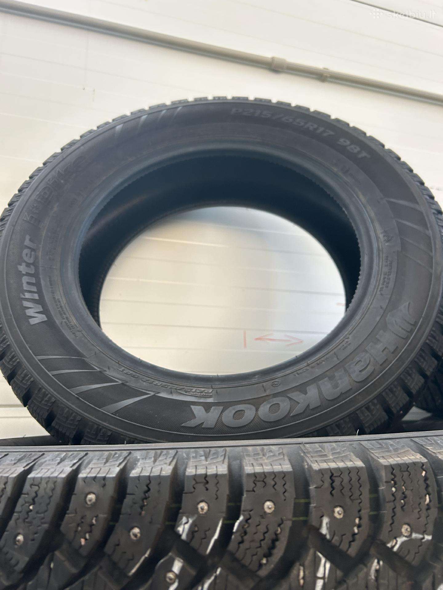 Nokian, universalios 215/65 R17