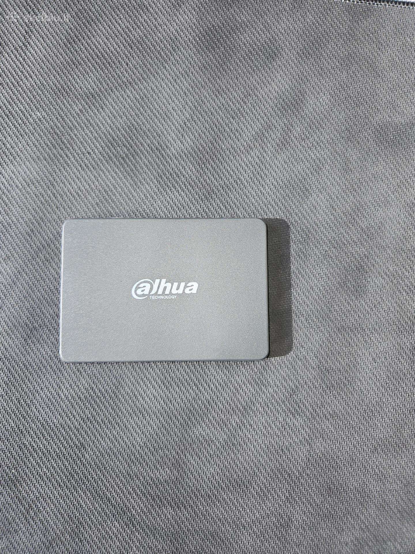 240gb 2.5" Sata SSD Diskas