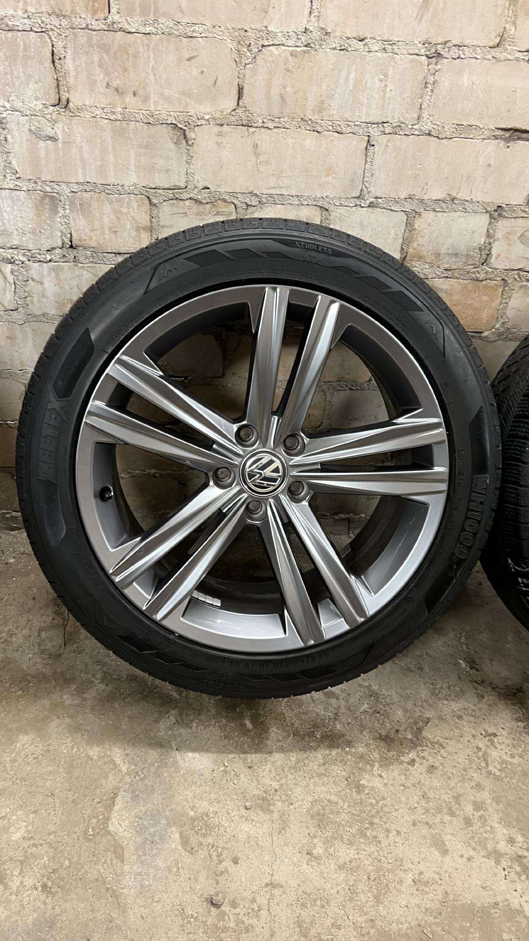 VW ratlankiai Sebring su žiem. padangom 245/45/r18