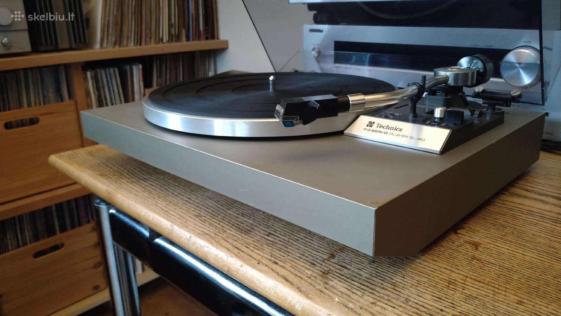 Plokštelių grotuvas Technics, JVC