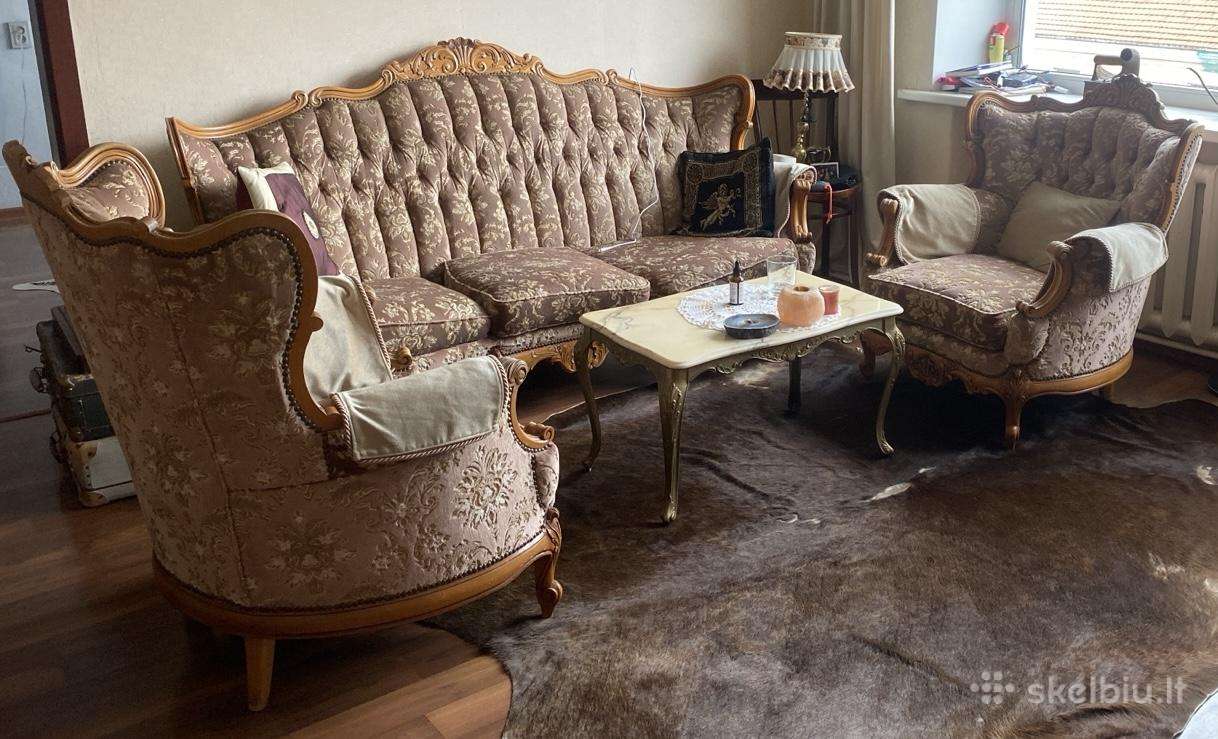 Klasikinis minkštų baldų komplektas – sofa ir 2fot