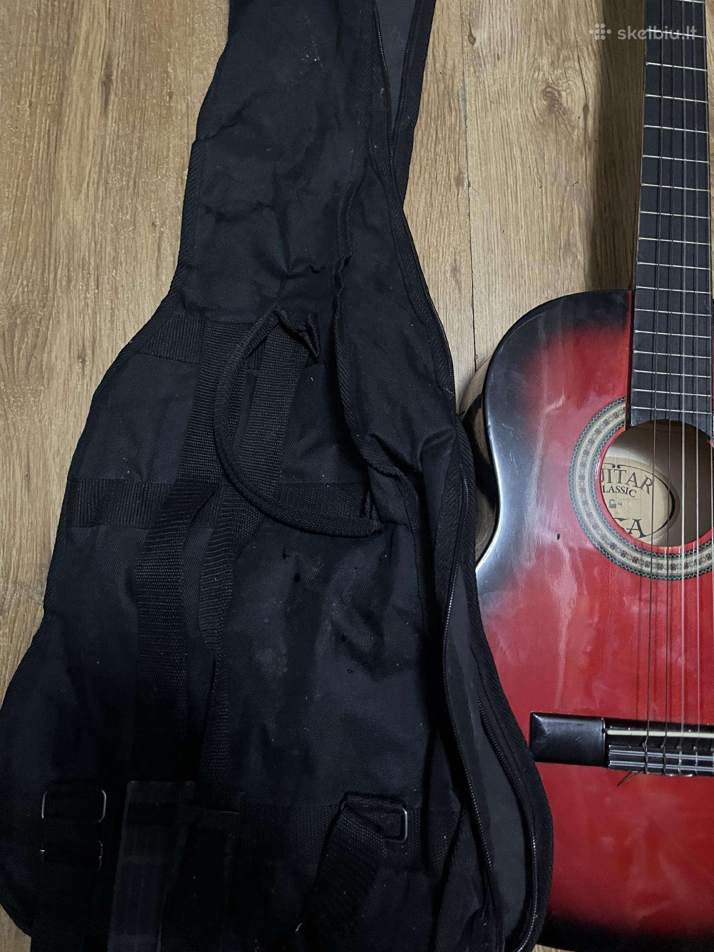 Klasikinė gitara Msa su dėklu