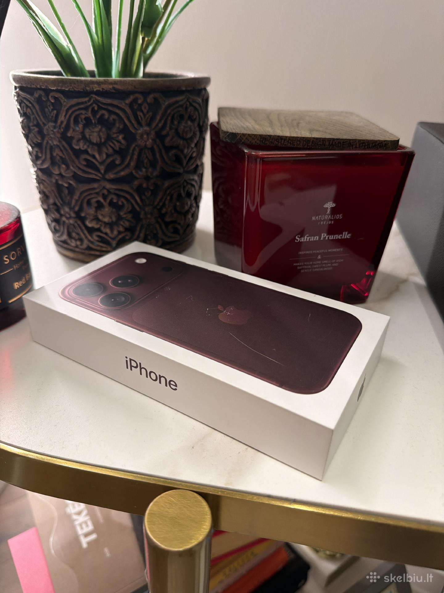 iPhone 18 Pro 256gb Burgunday