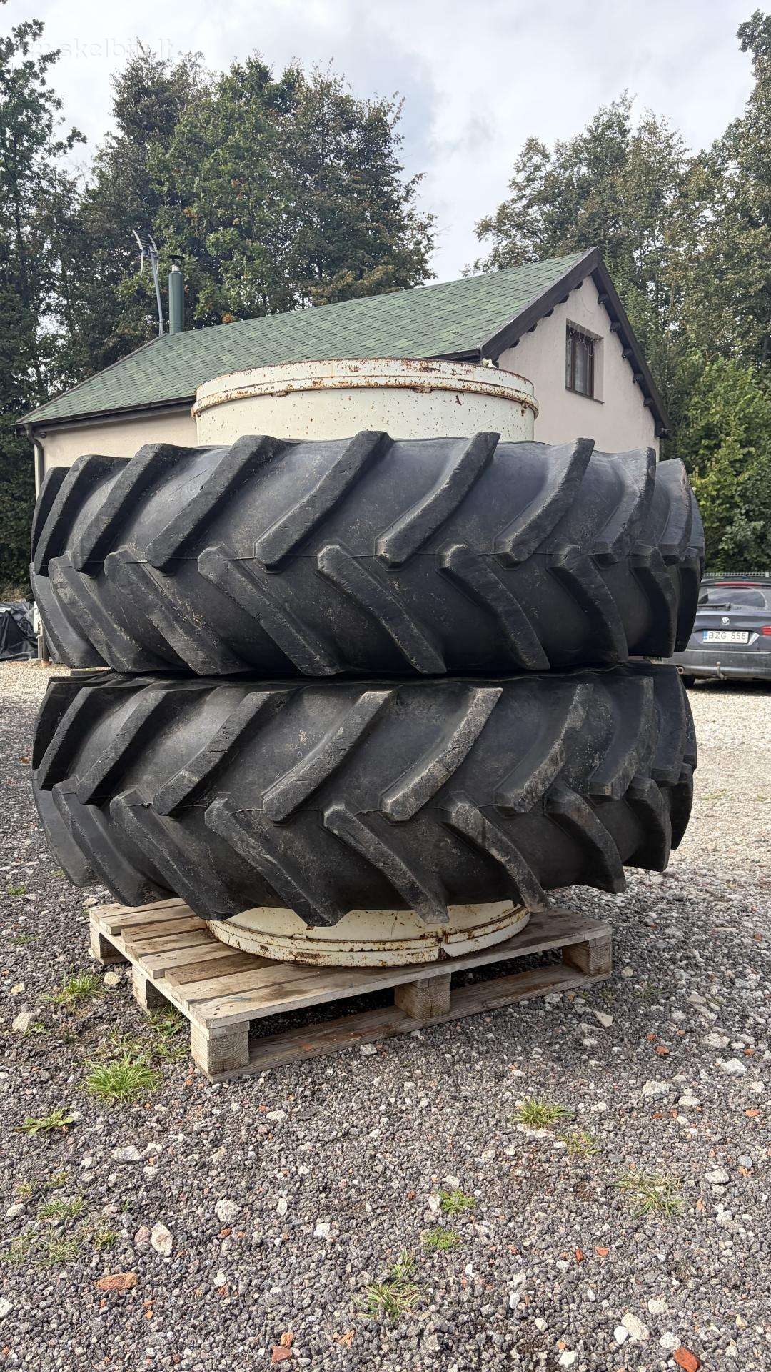 20.8r38 (520/85r38) traktoriaus dubliai