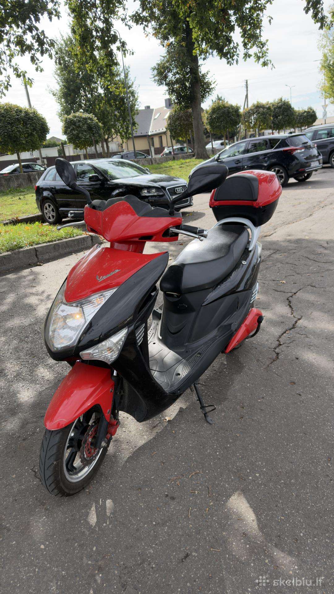 Parduodu elektrinį motorolerį