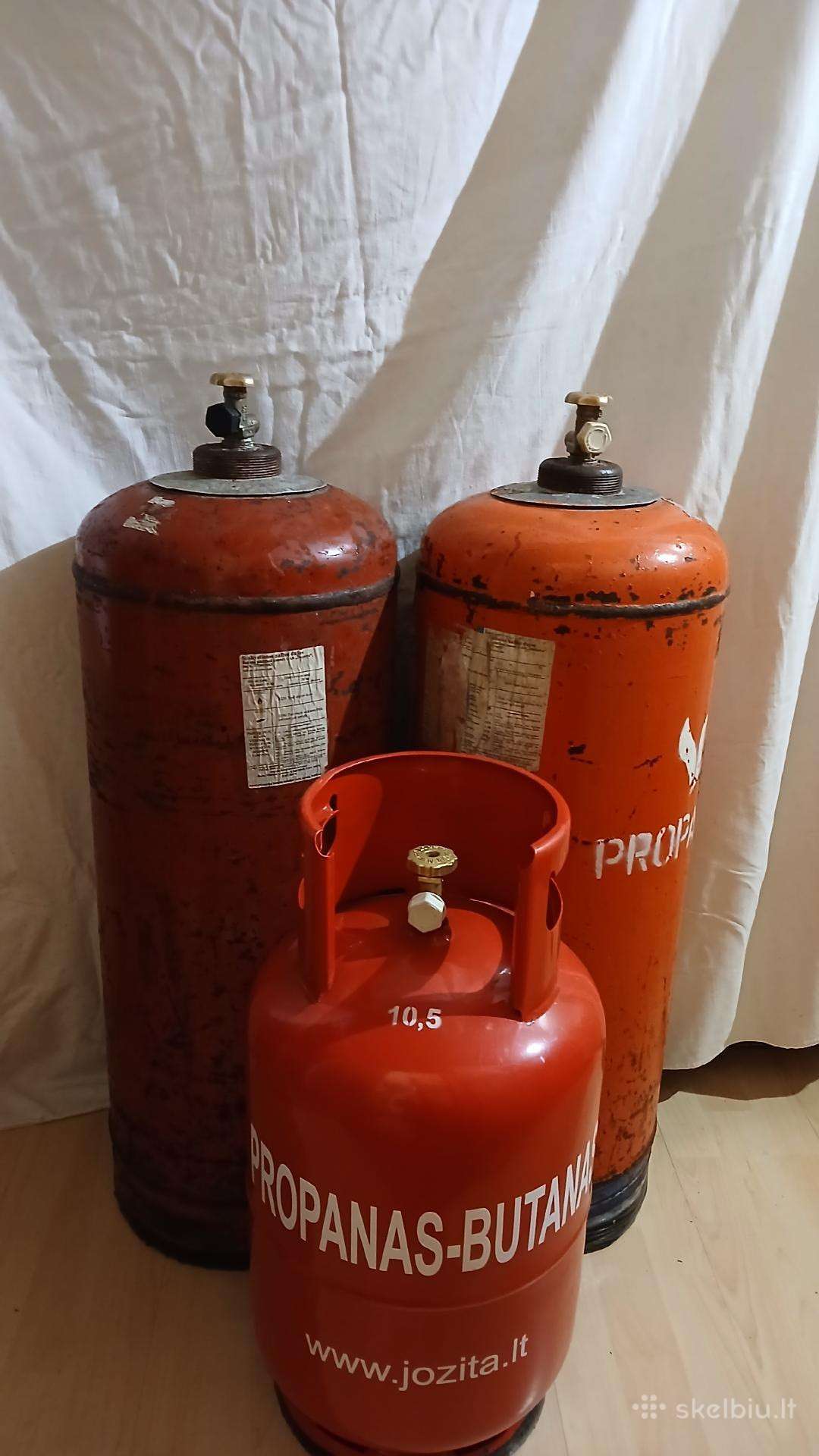 Dujų balionai: 50l, 27l tušti. Vilnius.liko - 27l