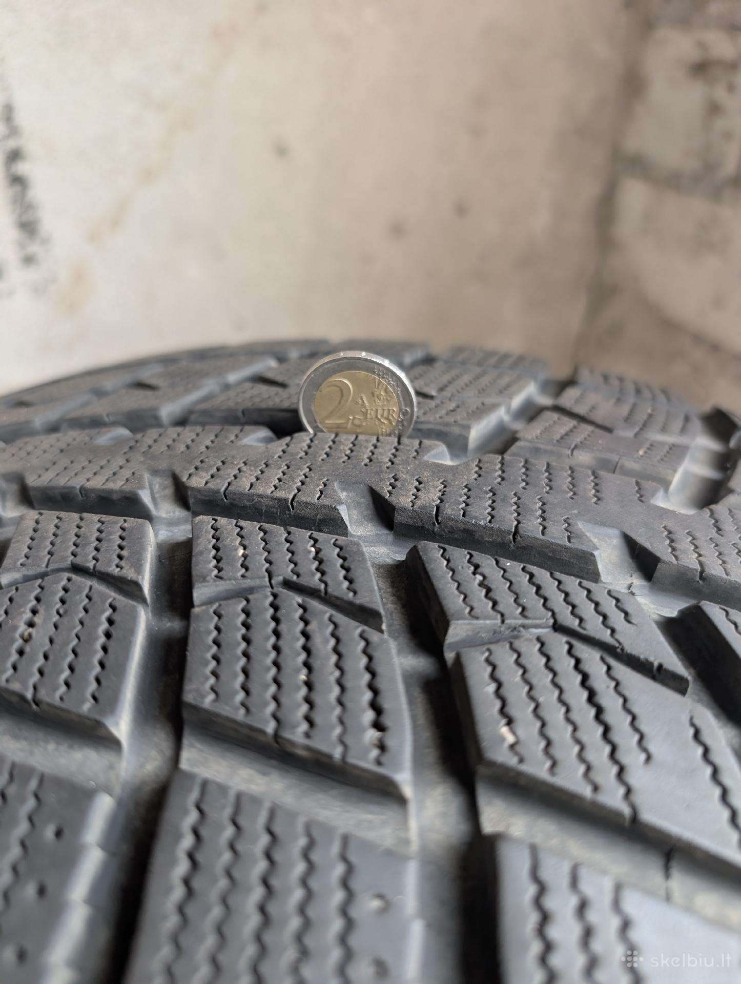 Parduodu ziemines padangas 265/40r22