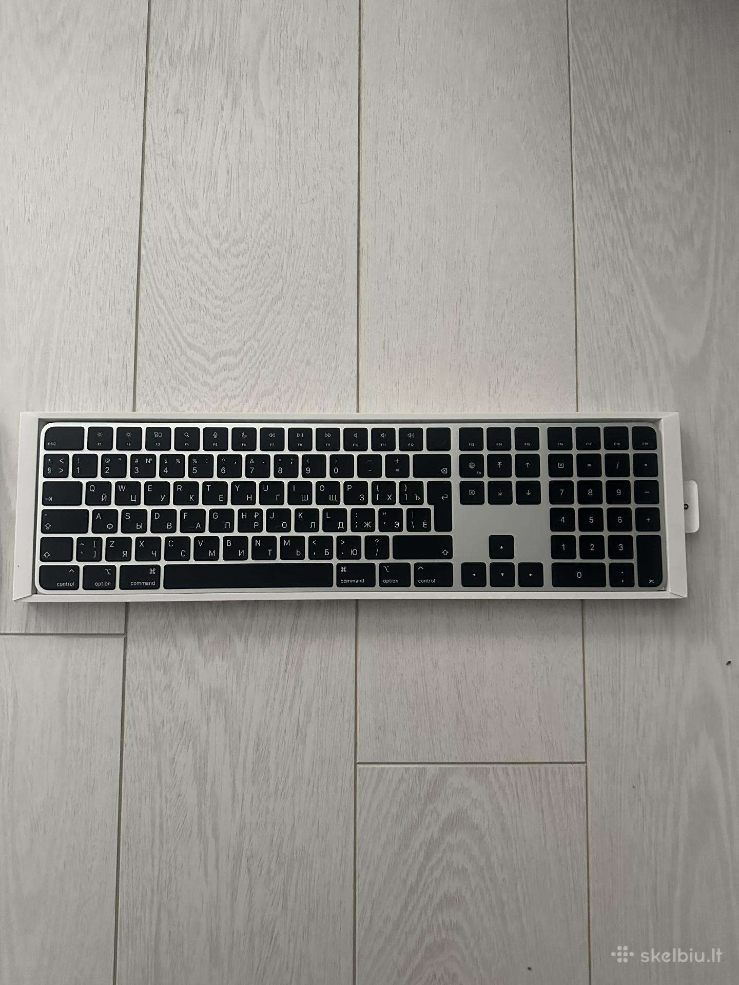 Apple Magic Keyboard with Touch Id