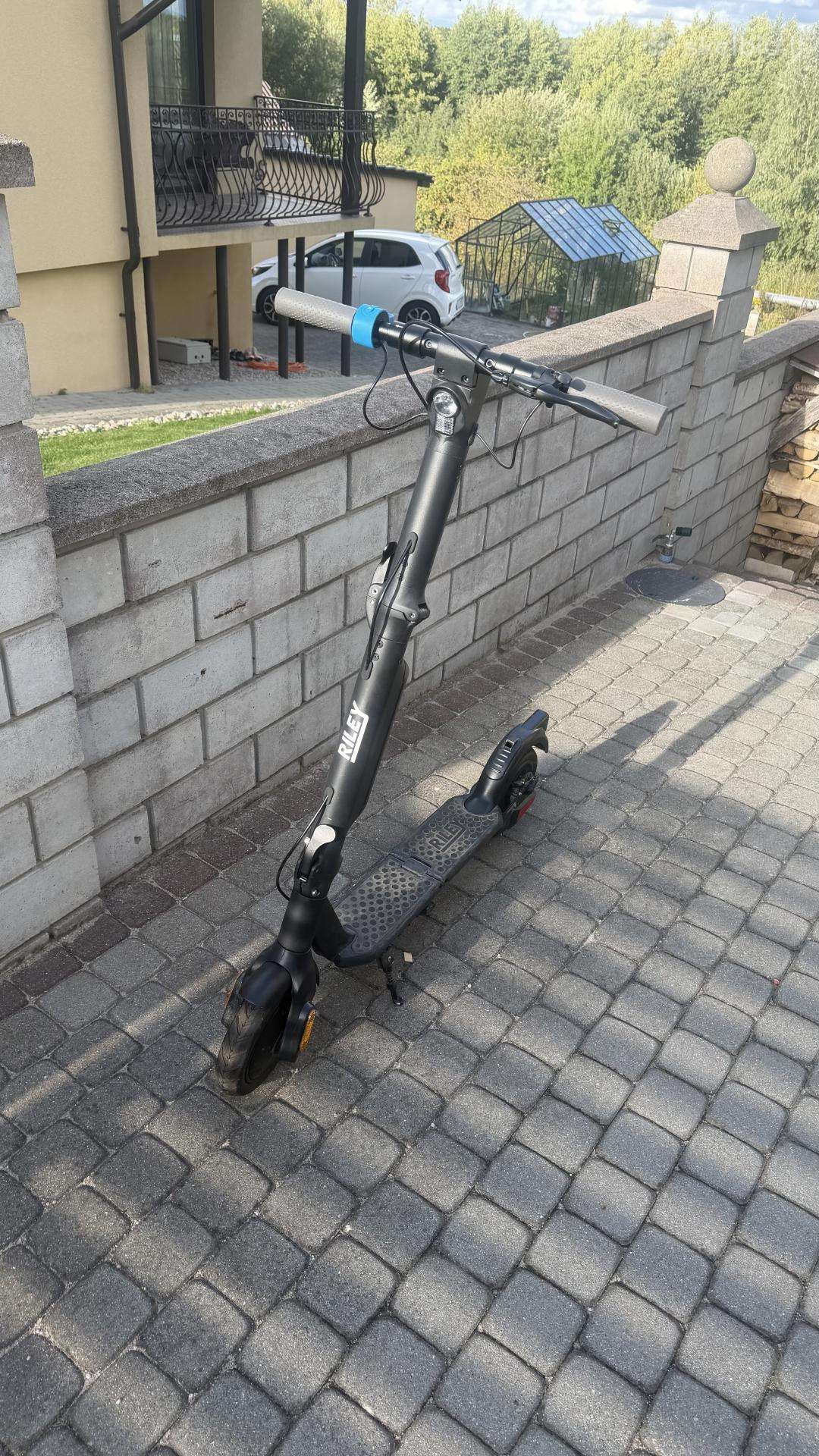 Sulankstomas paspirtukas Riley Scooters Rs3 plus