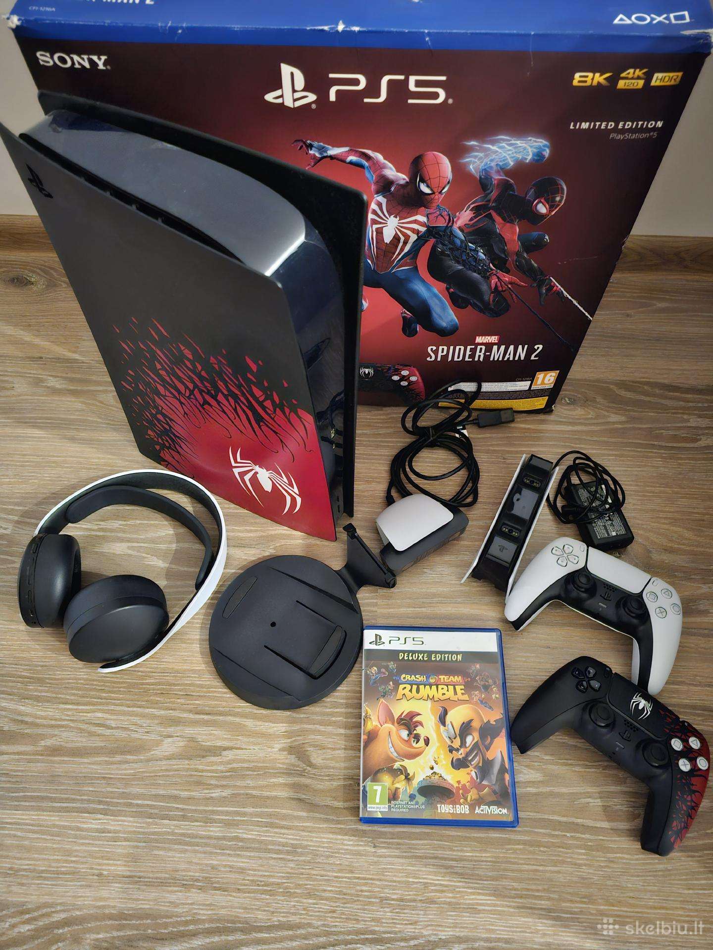 Parduodu ps5 spiderman edition su priedais