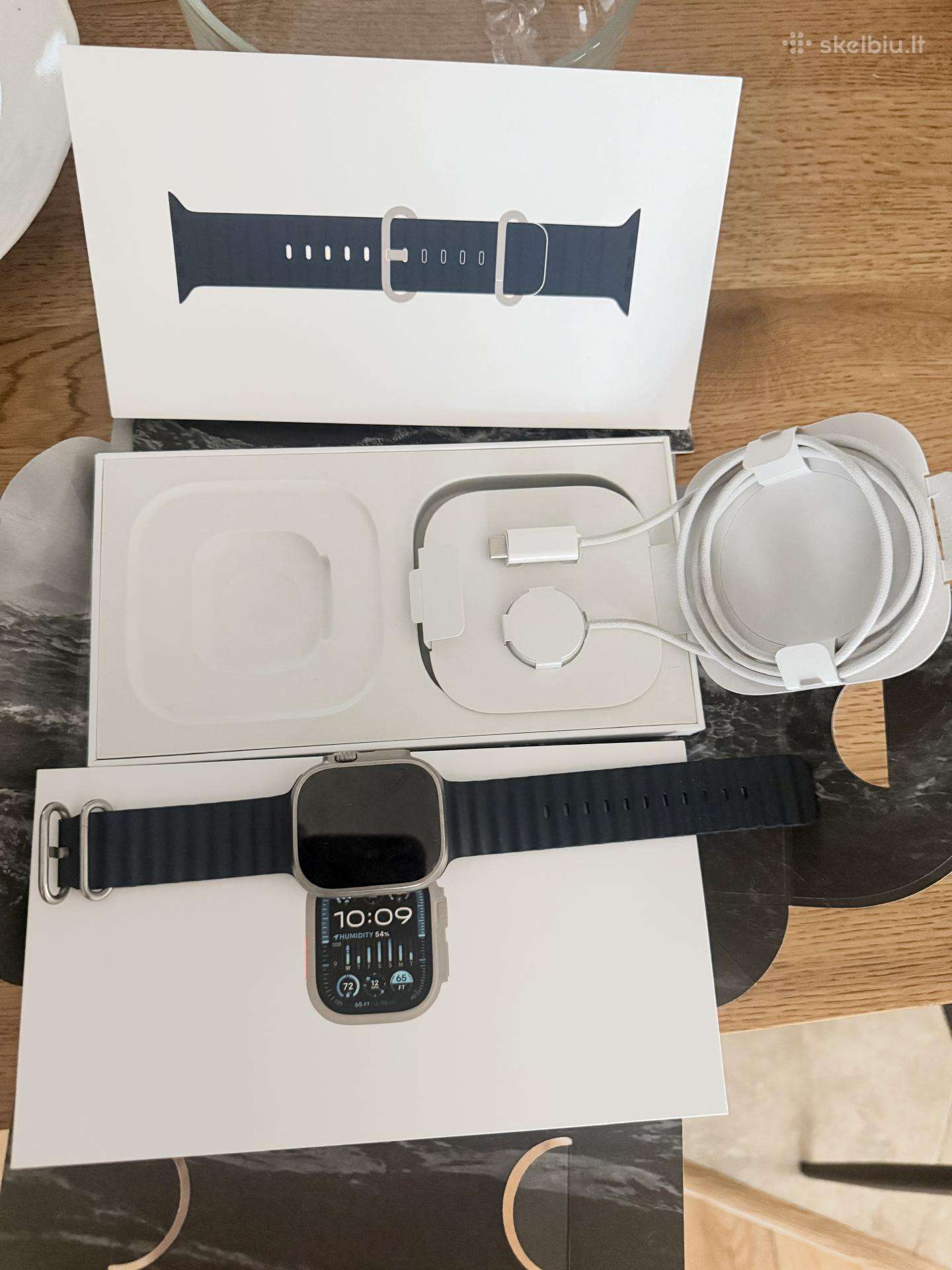 Apple Watch Ultra 2 49mm Titanium Blue Ocean Band