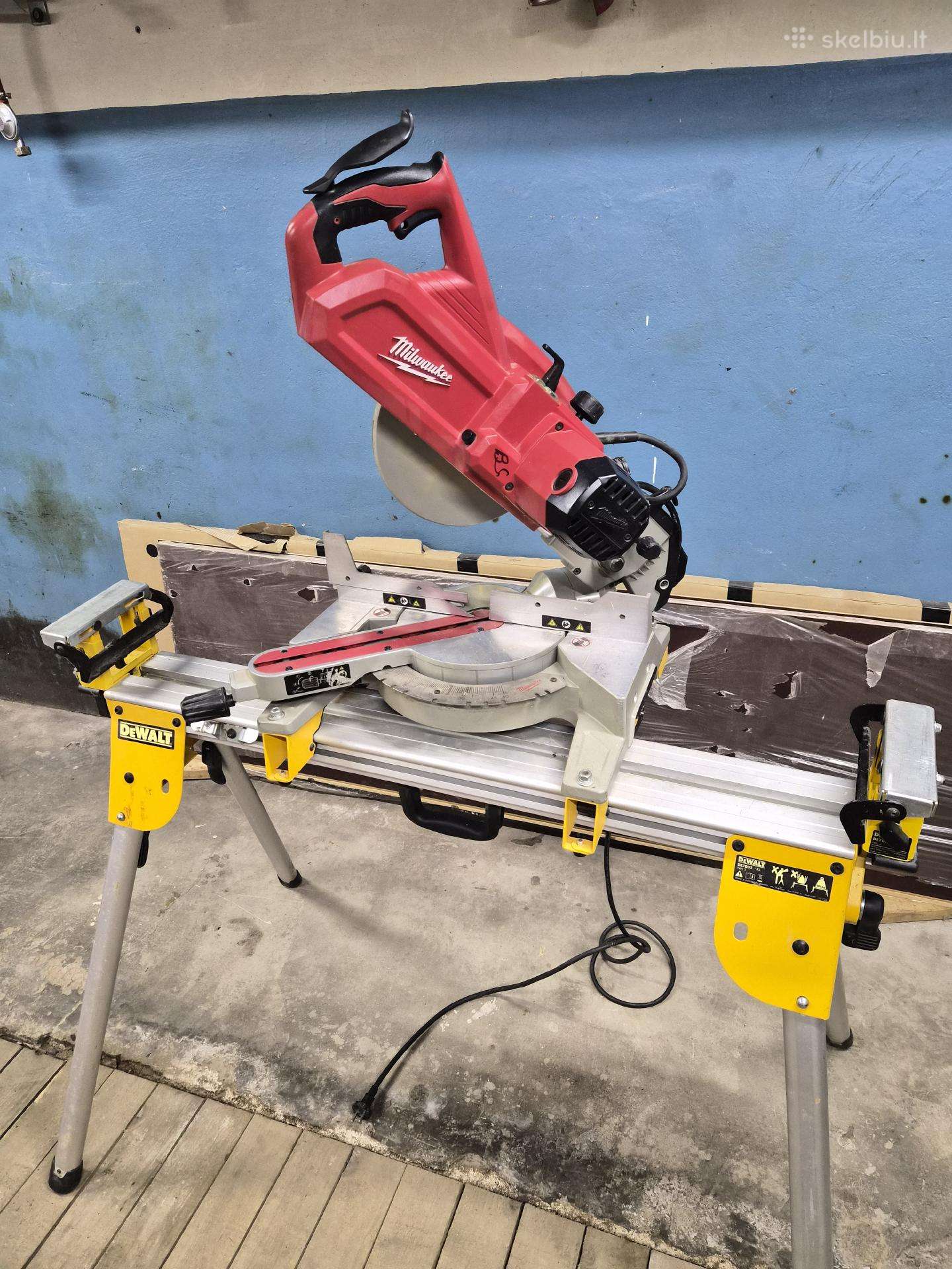 Milwaukee Ms 216 SB + Stalas