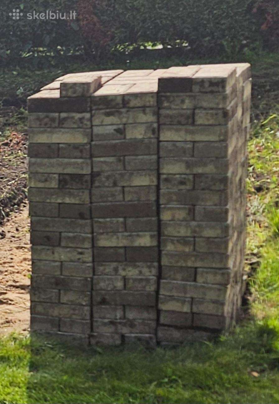 Dovanoju 6 kv.m trinkelių