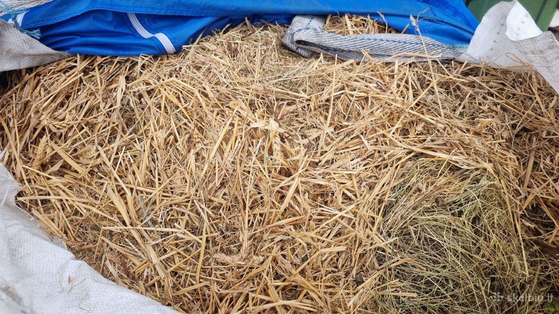 Šienas šiaudai pašaras Dovanoju