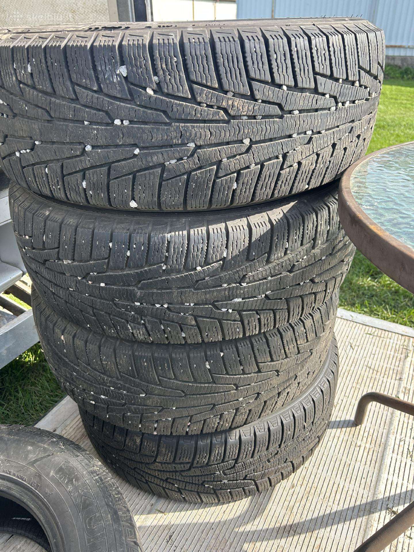 Nokian, universalios 215/65 R17