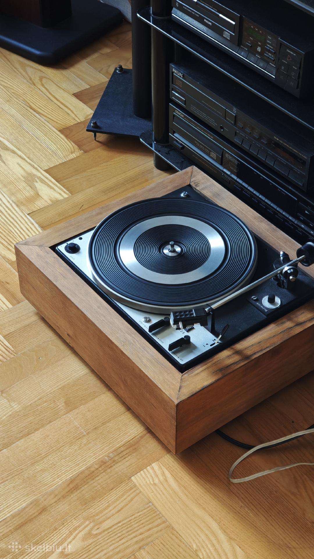 Dual 1225 patefonas