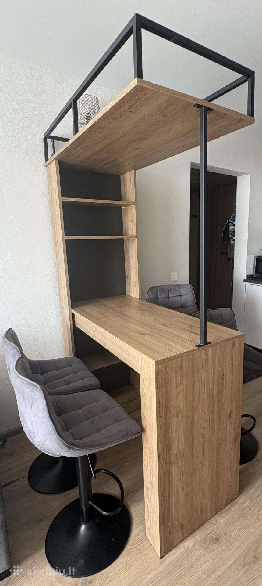 Valgomojo stalas + 4 kėdės