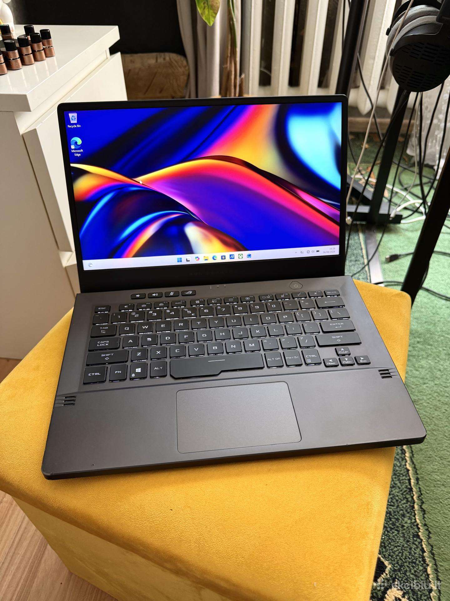 Asus Zephyrus G14 nešiojamas kompiuteris