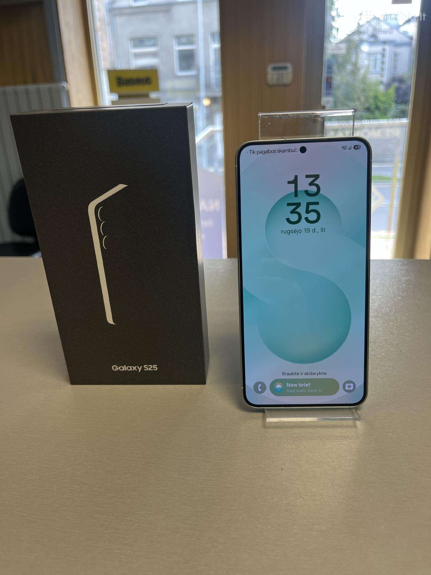 Parduodamas geros būklės Samsung s25, 128gb