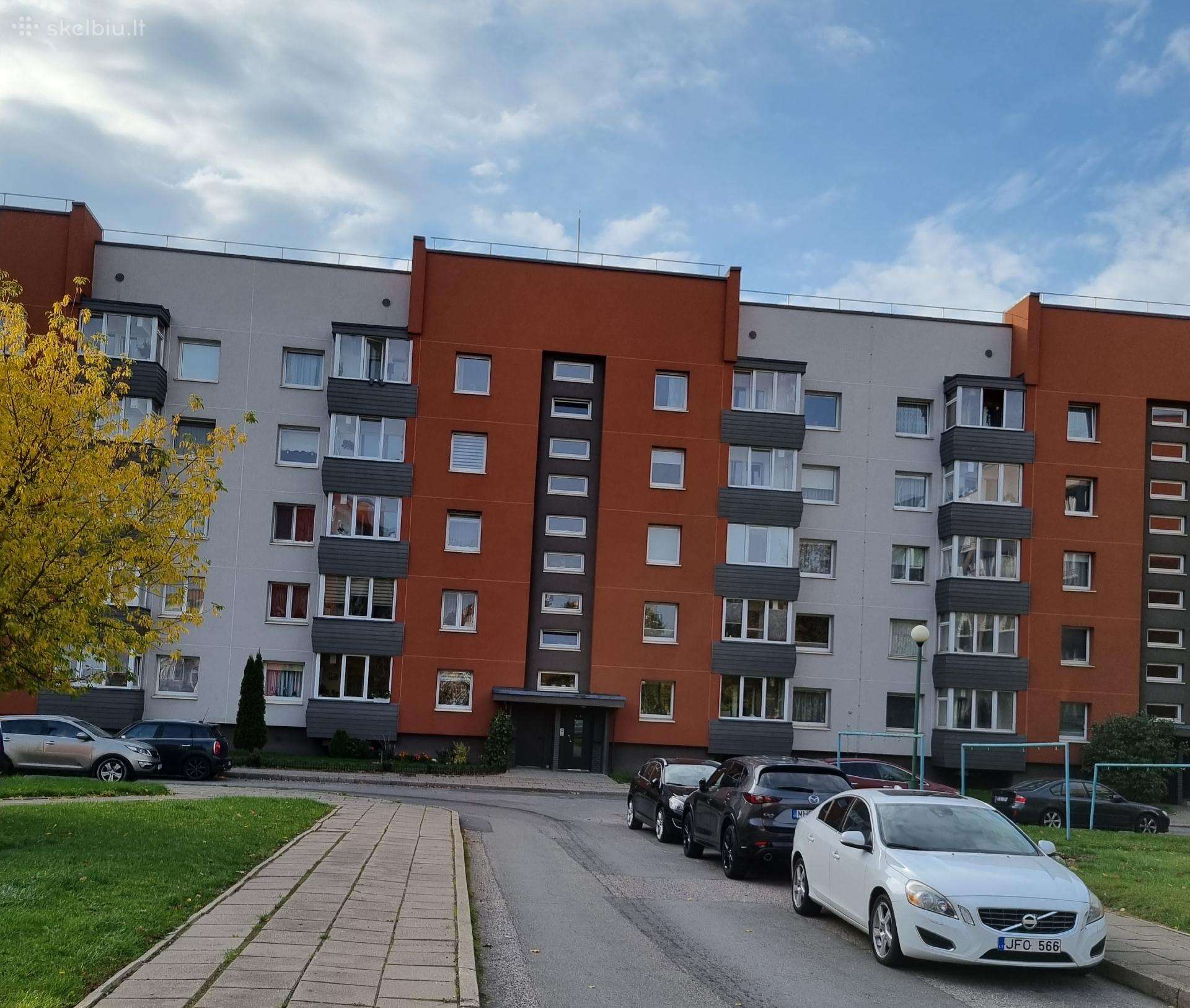 Išnuomojamas 3-jų su holu butas Klaipėdoje