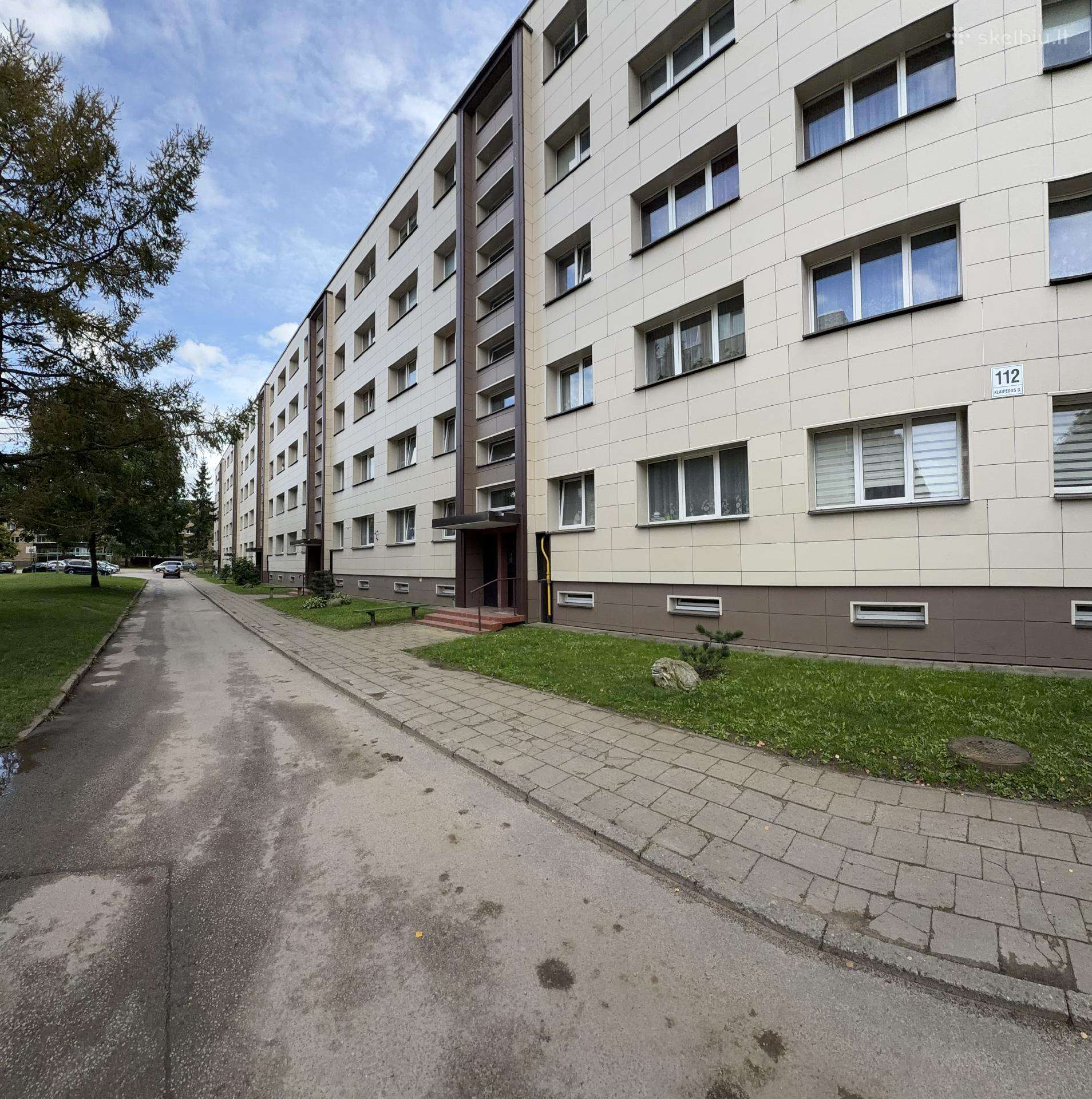 Parduodamas 2k.butas renovuotame name, Klaipėdos g