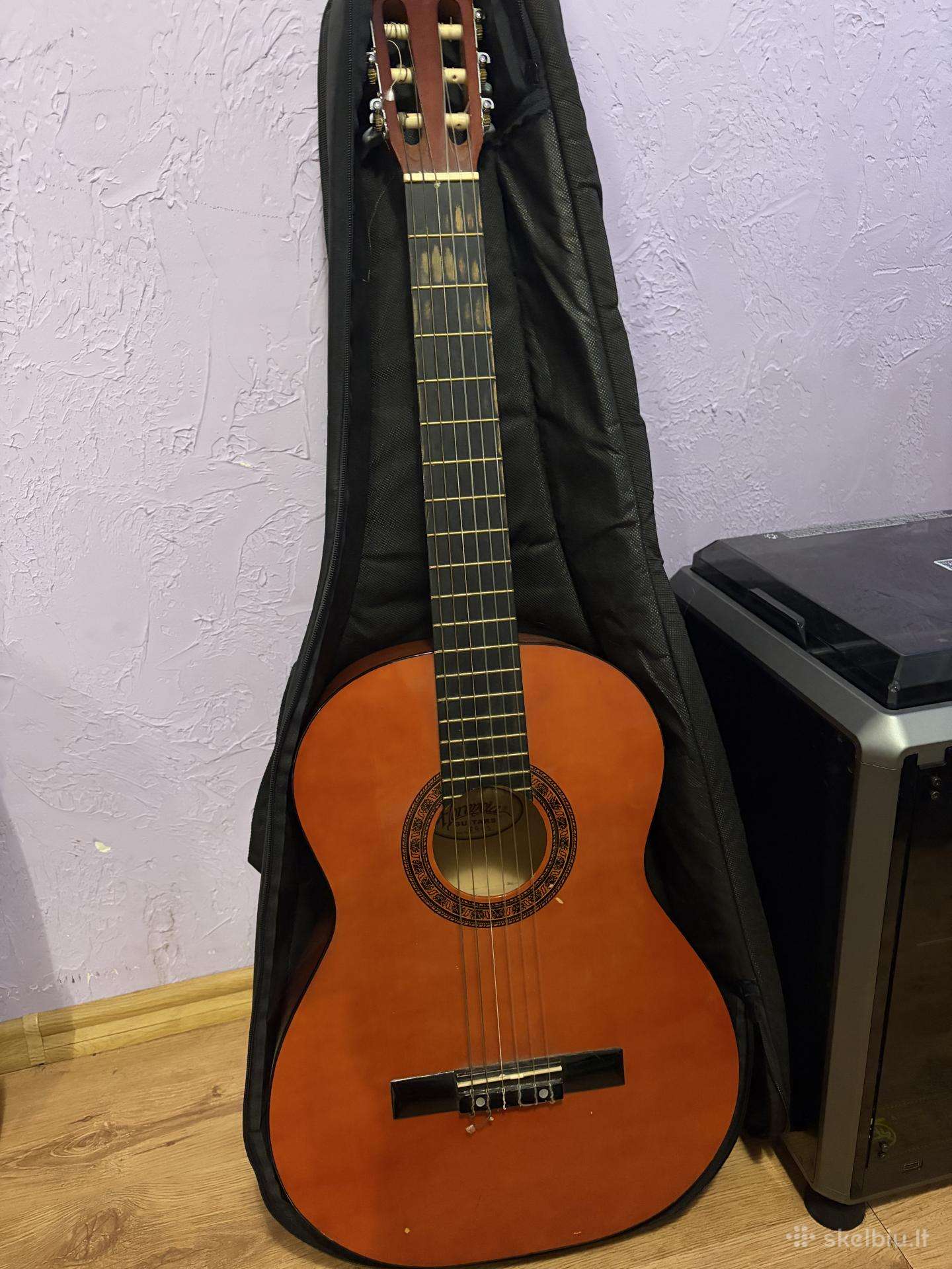 Klasikinė gitara Florencia su dėklu