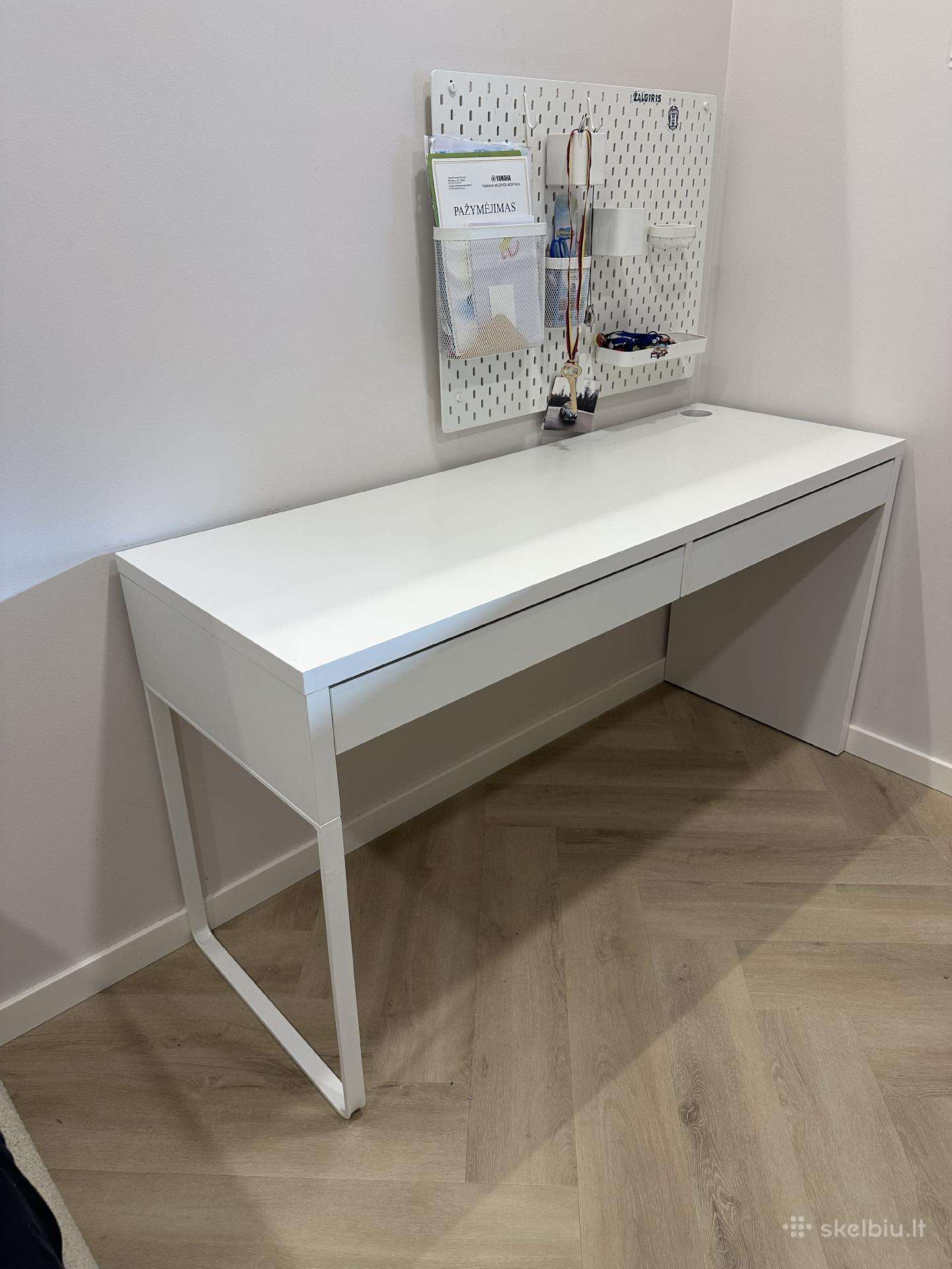 Ikea rašomasis stalas