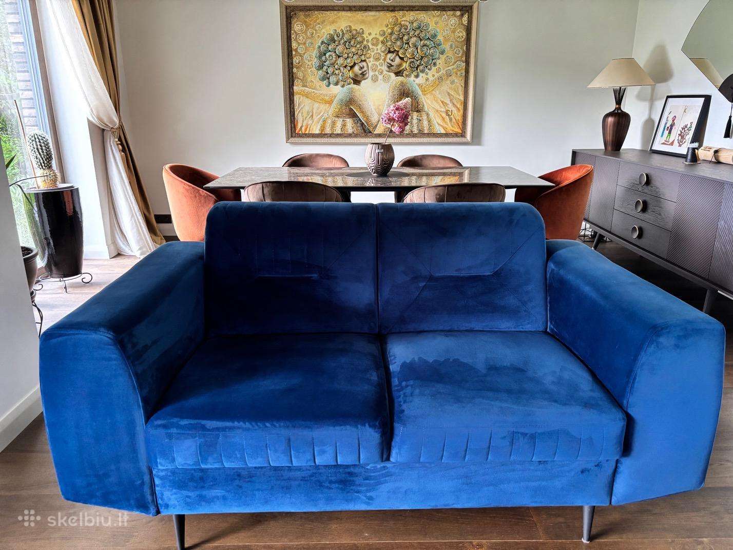Veliūrinė sofa