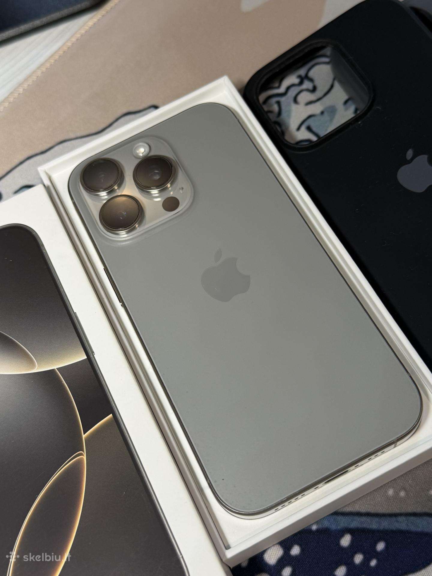 iPhone 16 pro,128 GB,90%akumas