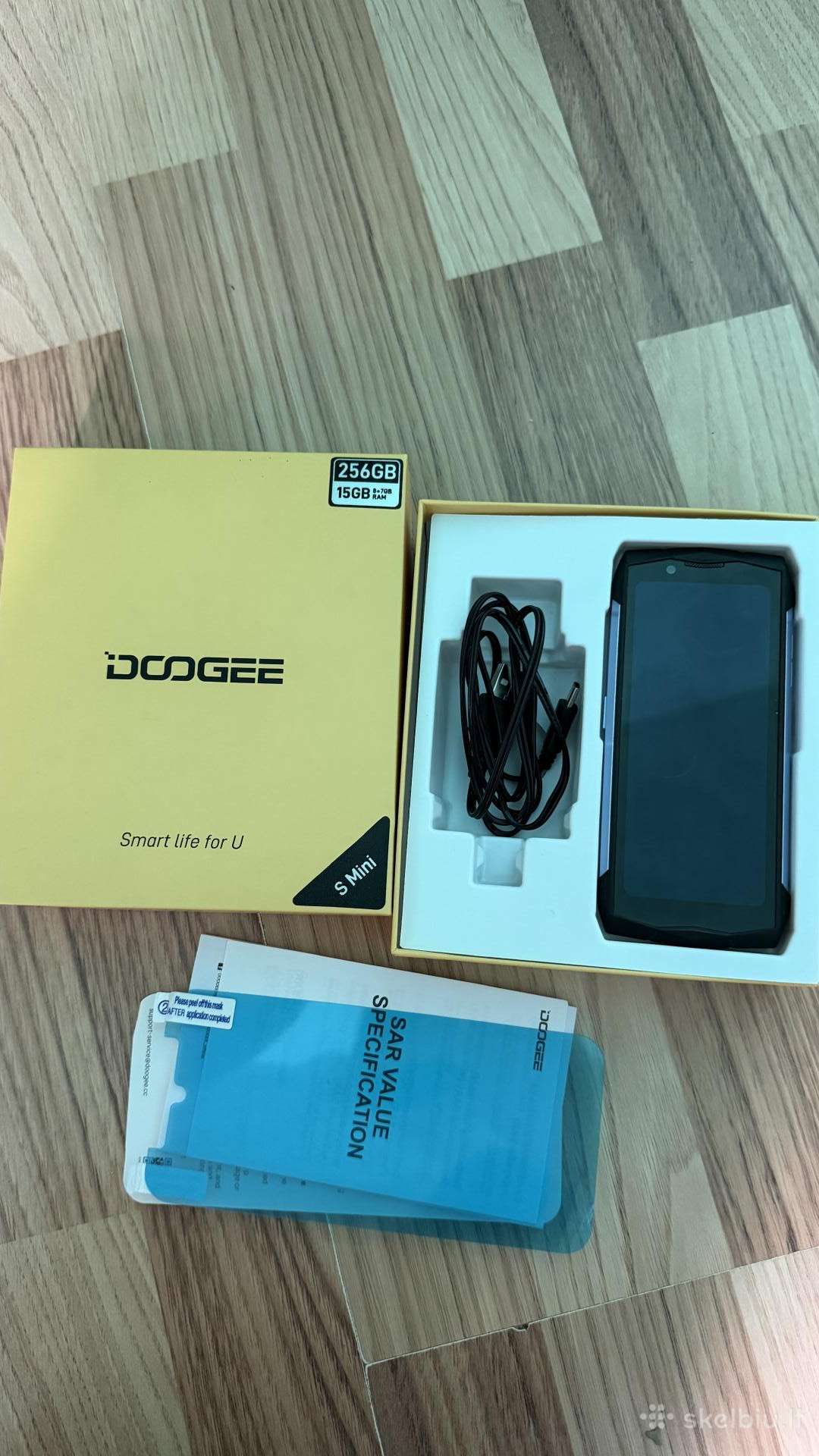 Doogee S mini telefonas