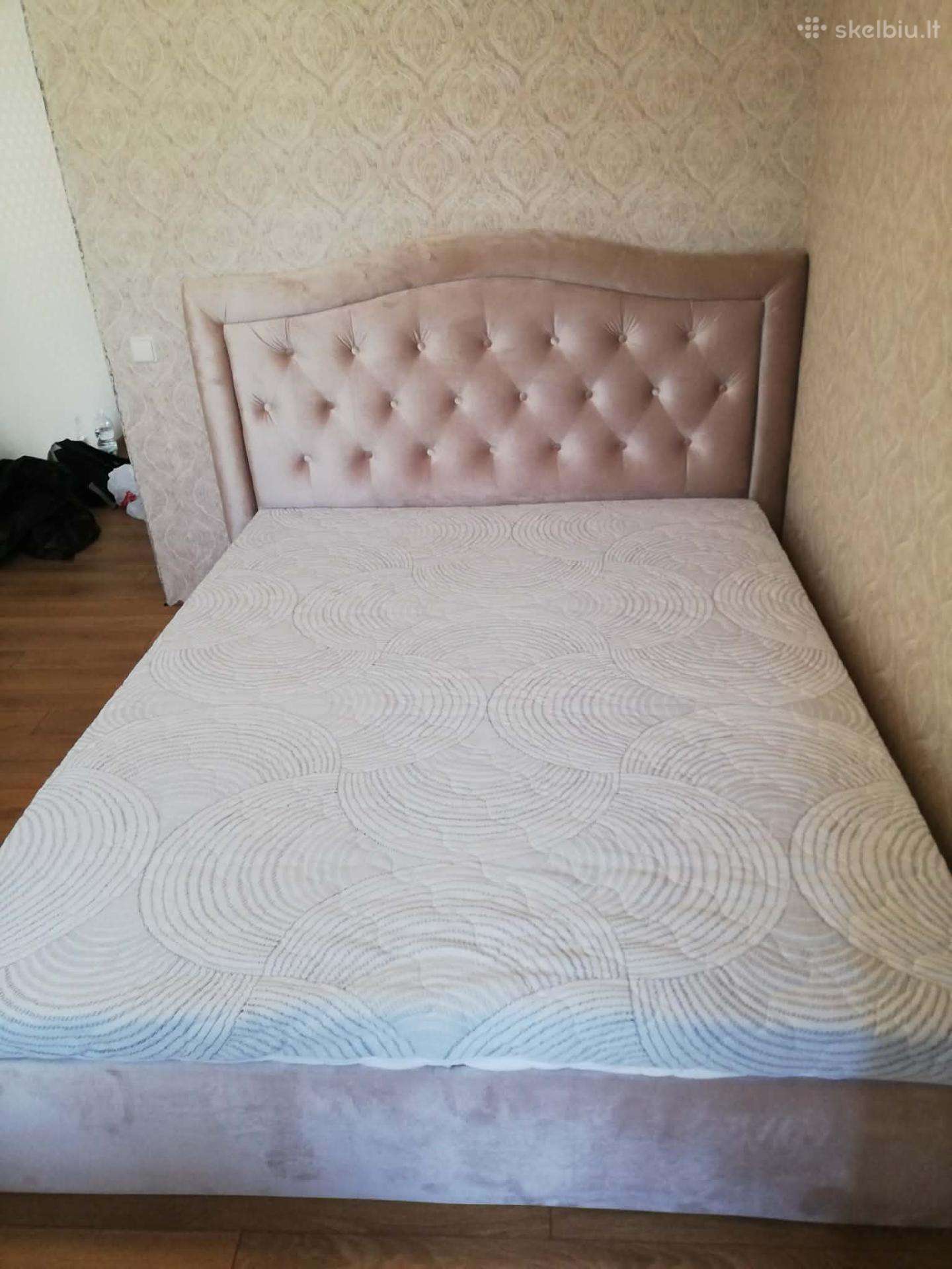 Parduodama naudota miegamojo lova 160 /200.