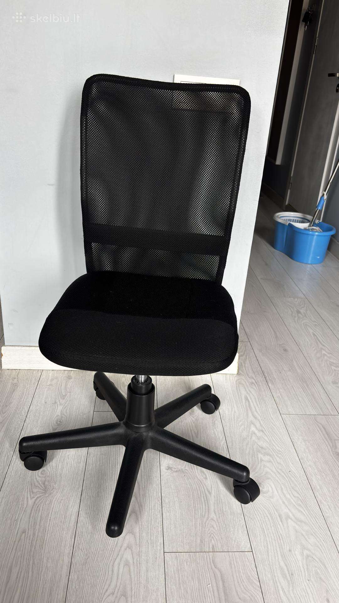 Dovanoju biuro kėdę