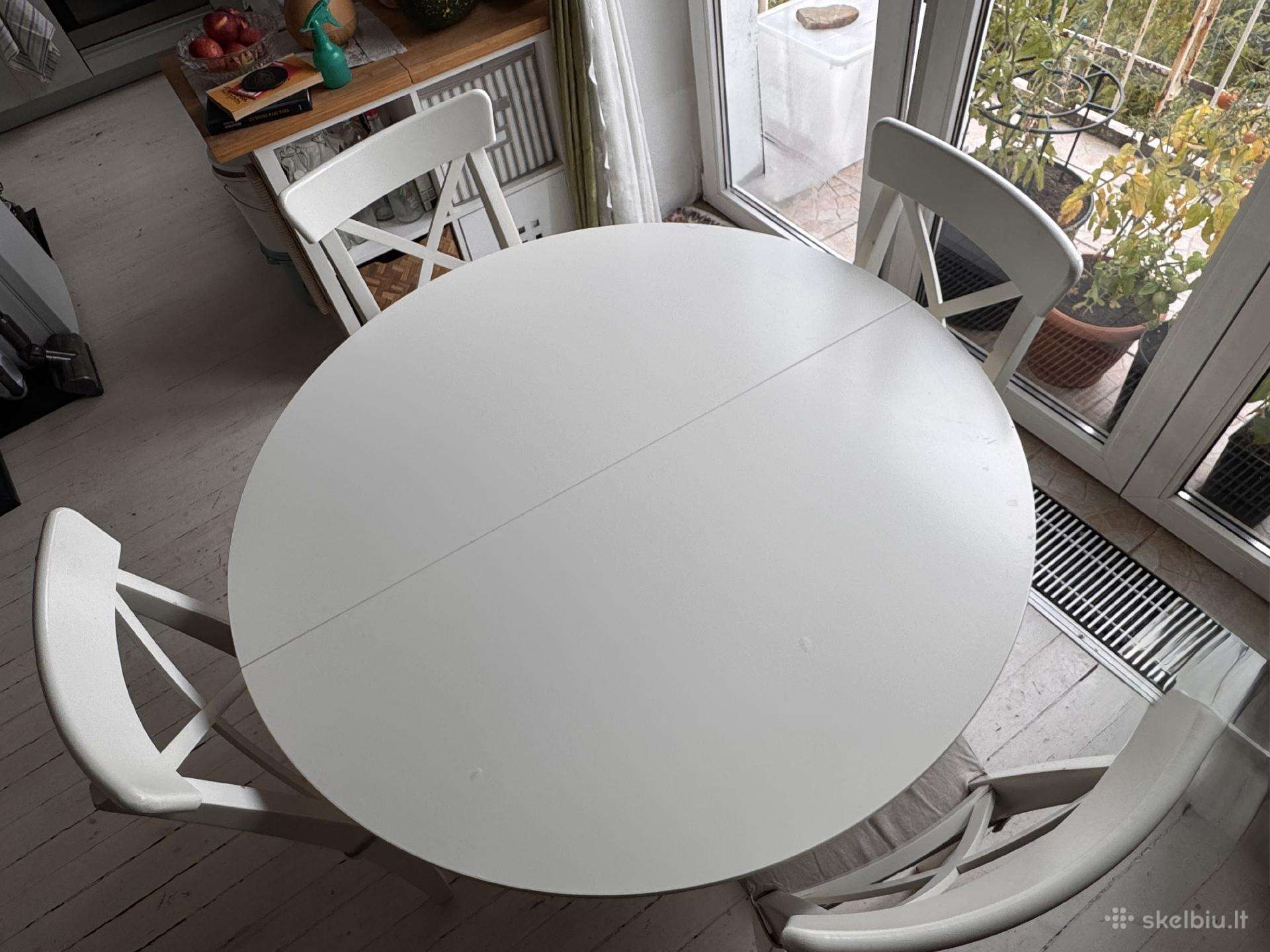 Ikea Rosentorp valg.stalas ir 4 kėdės