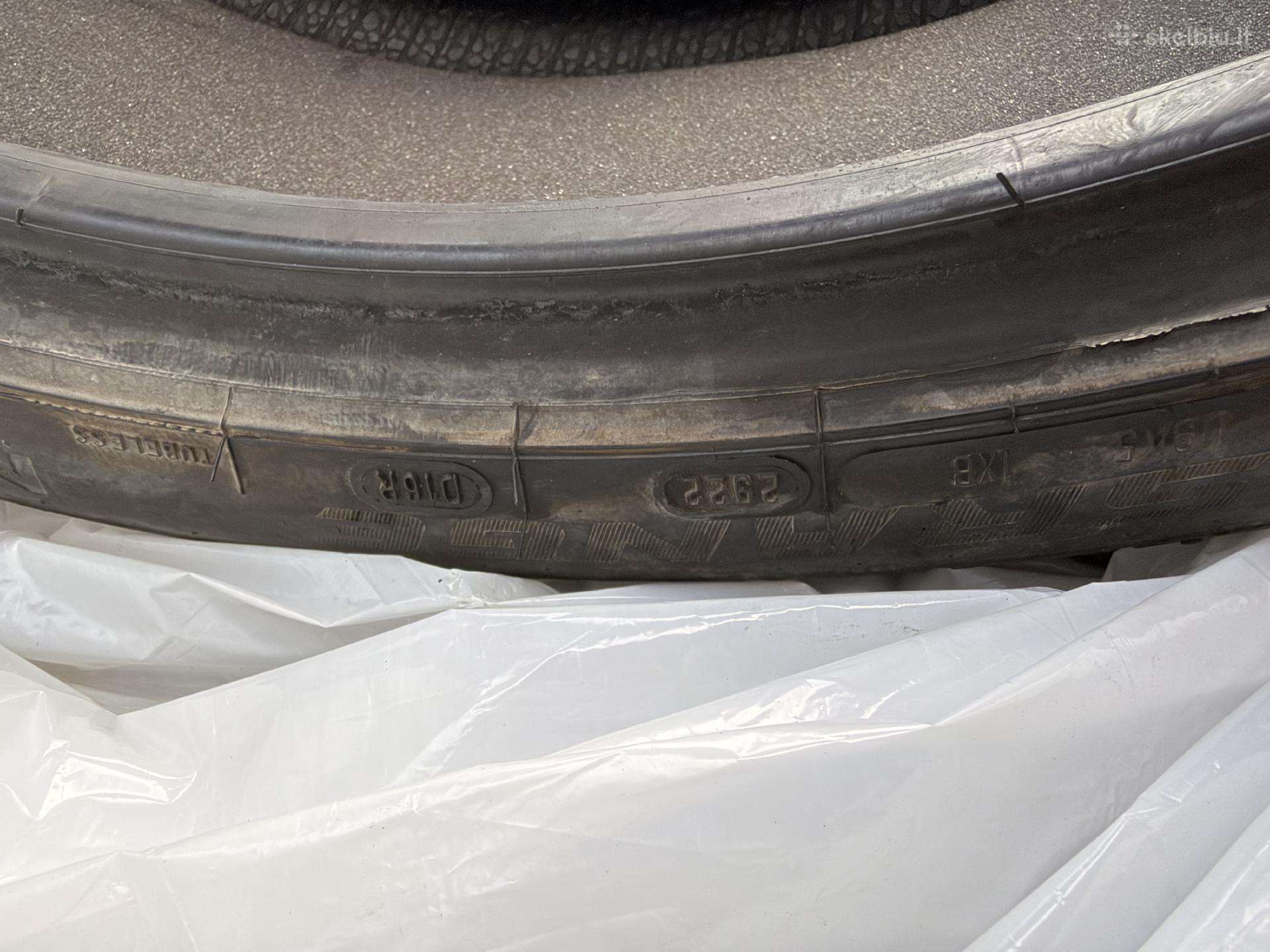 Continental, летние 265/35 R22