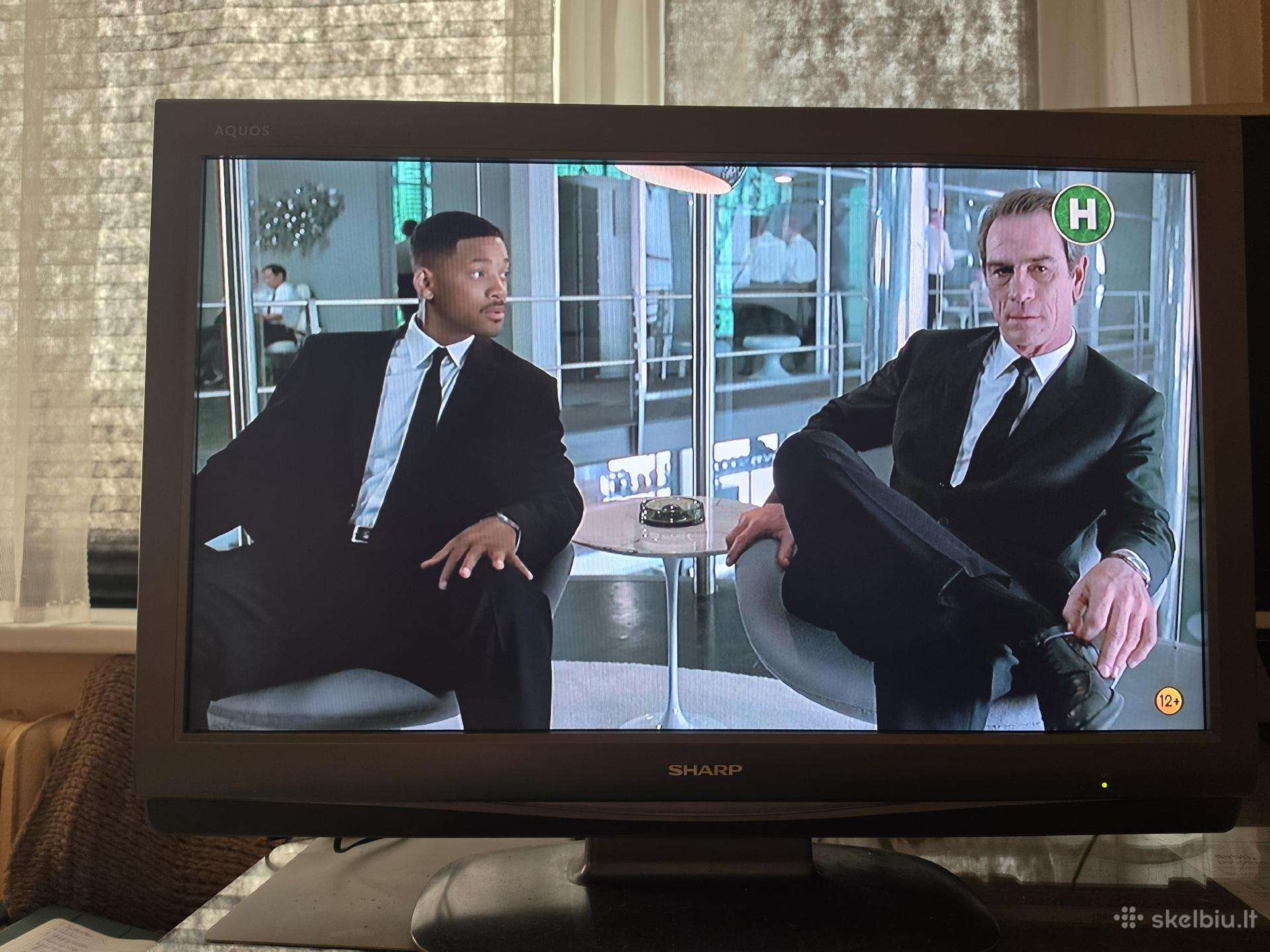 Keičiu veikiantį Sharp 32" televizorių